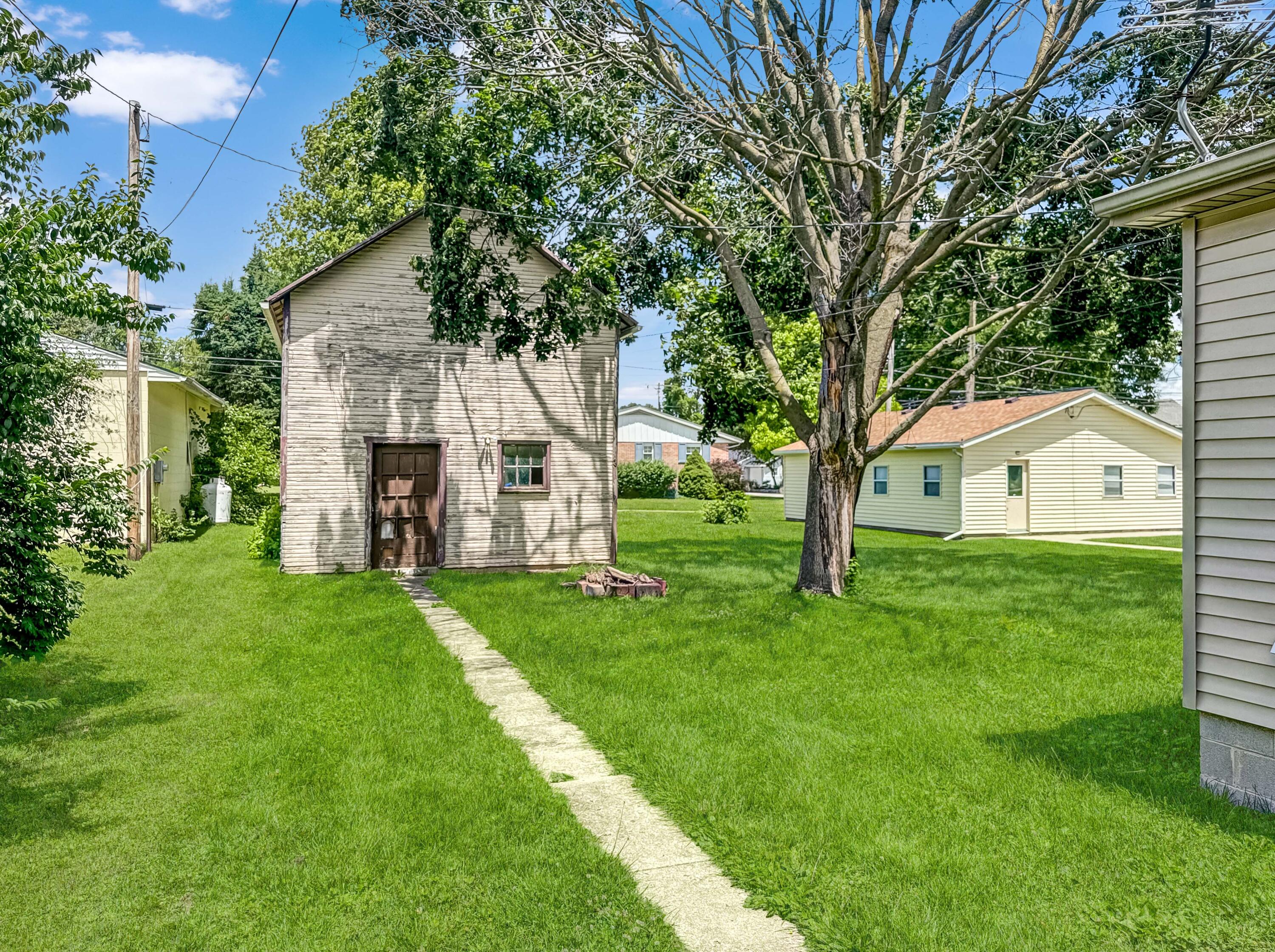 416 Newell, West Liberty, Ohio 43357
