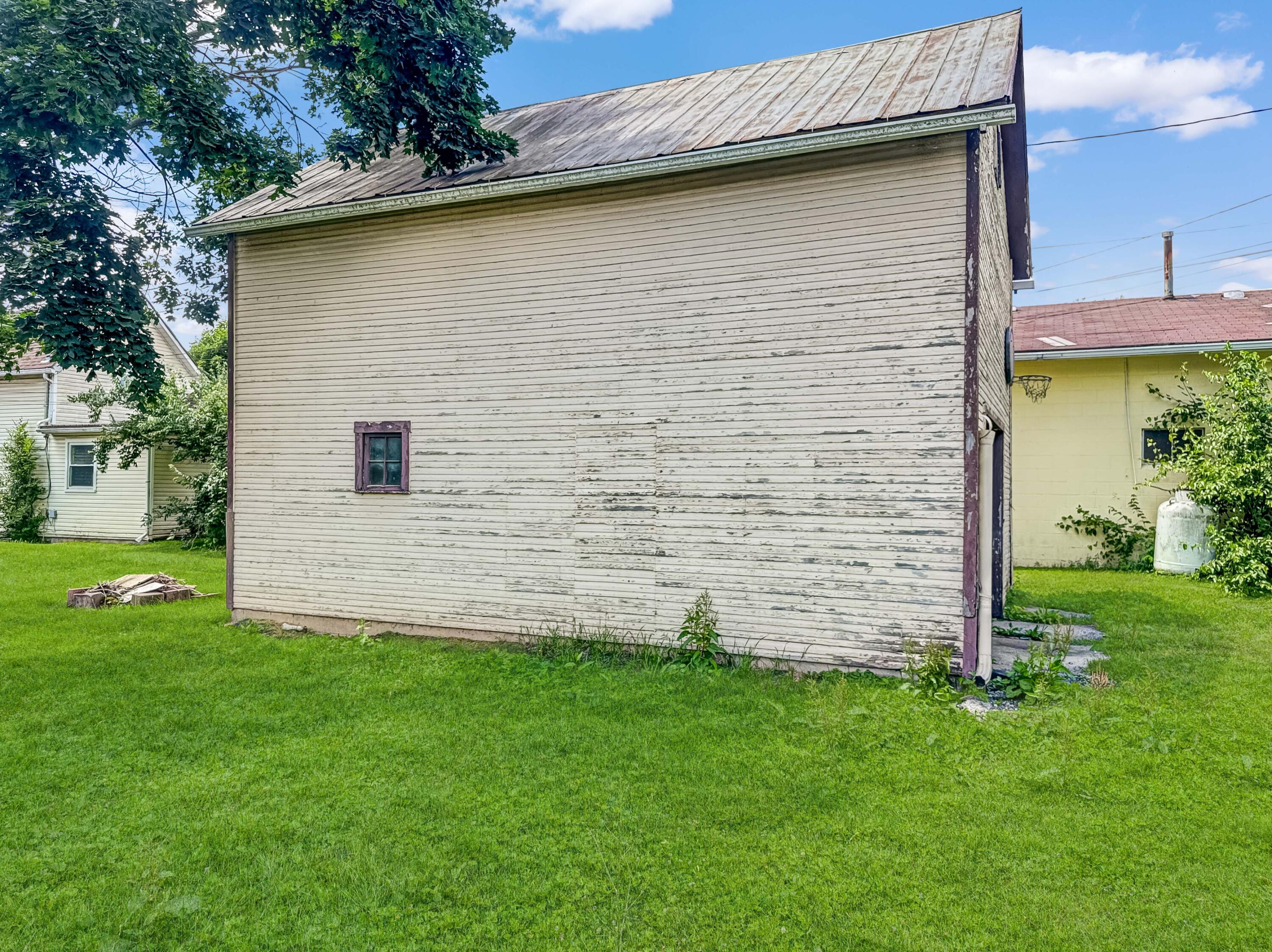 416 Newell, West Liberty, Ohio 43357