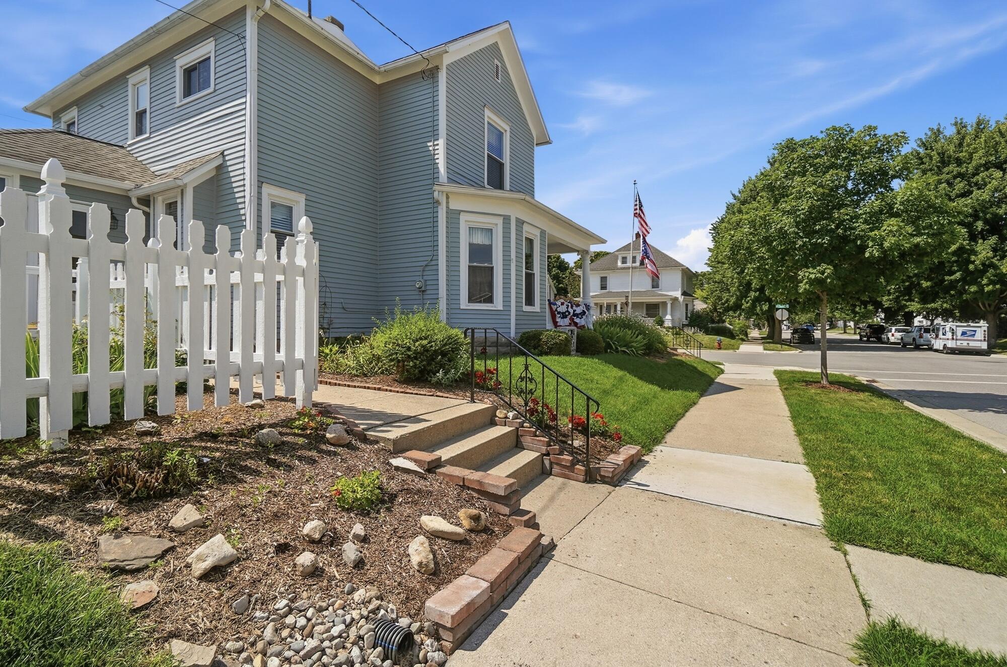 601 Benton, Wapakoneta, Ohio 45895