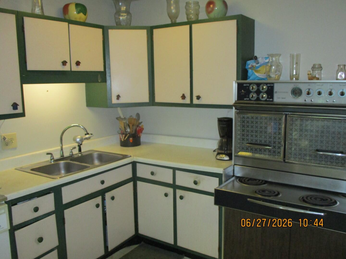1511 Amesbury, Piqua, Ohio 45356