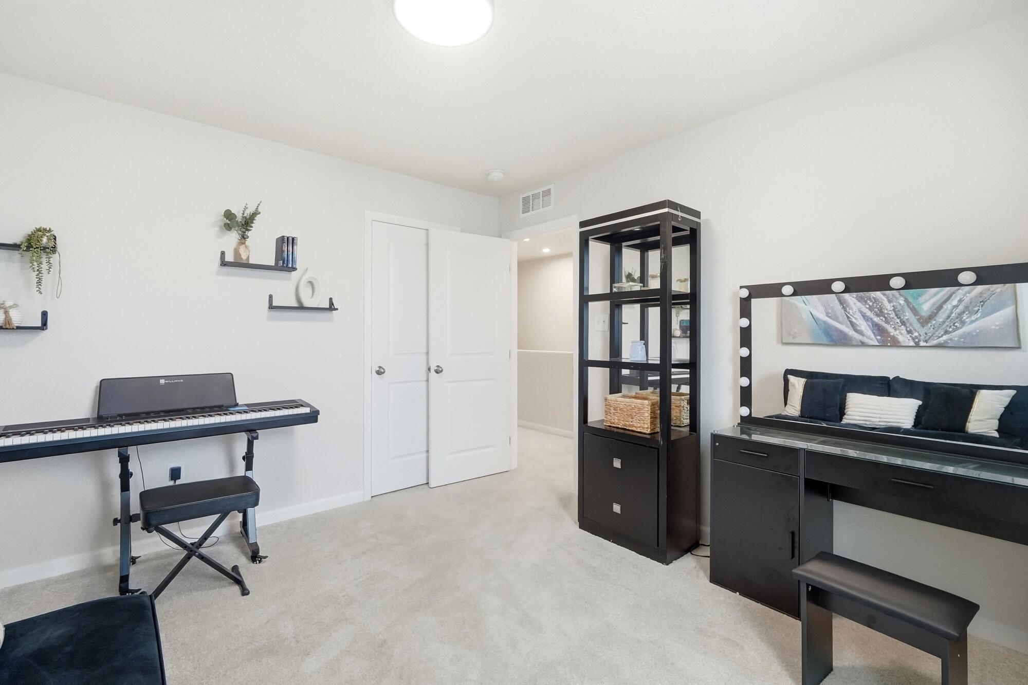 226 London, Springfield, Ohio 45505