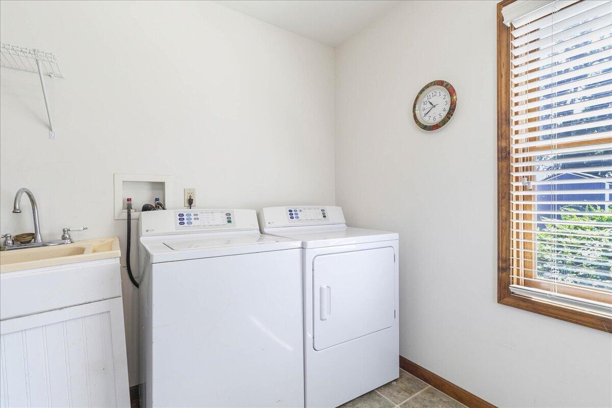 7807 Park, Russells Point, Ohio 43348