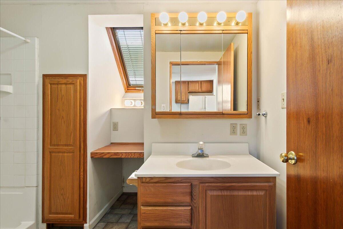 7798 Park, Russells Point, Ohio 43348