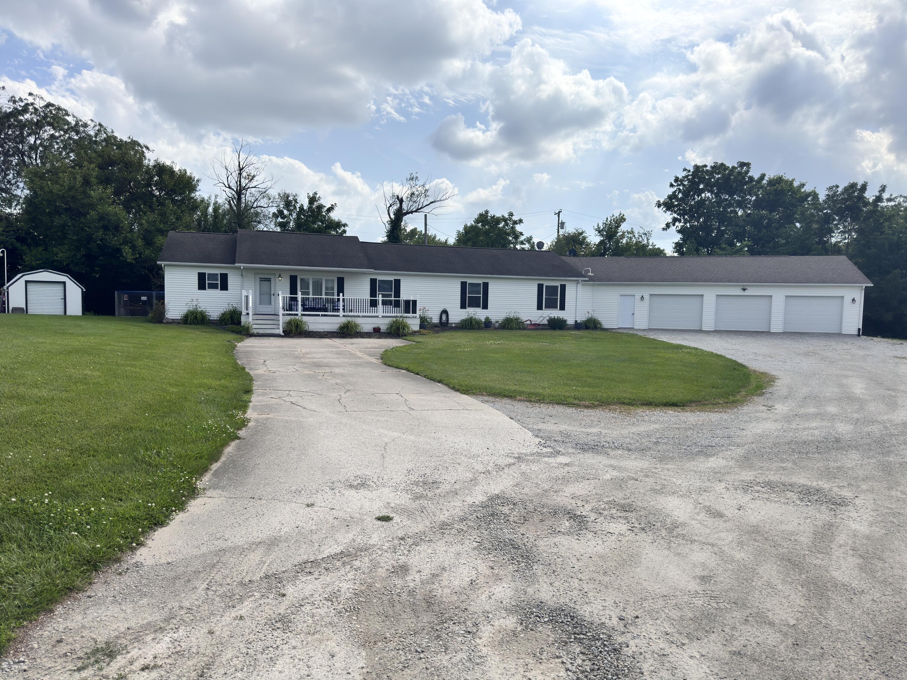 14513 Cemetery, Wapakoneta, Ohio 45895