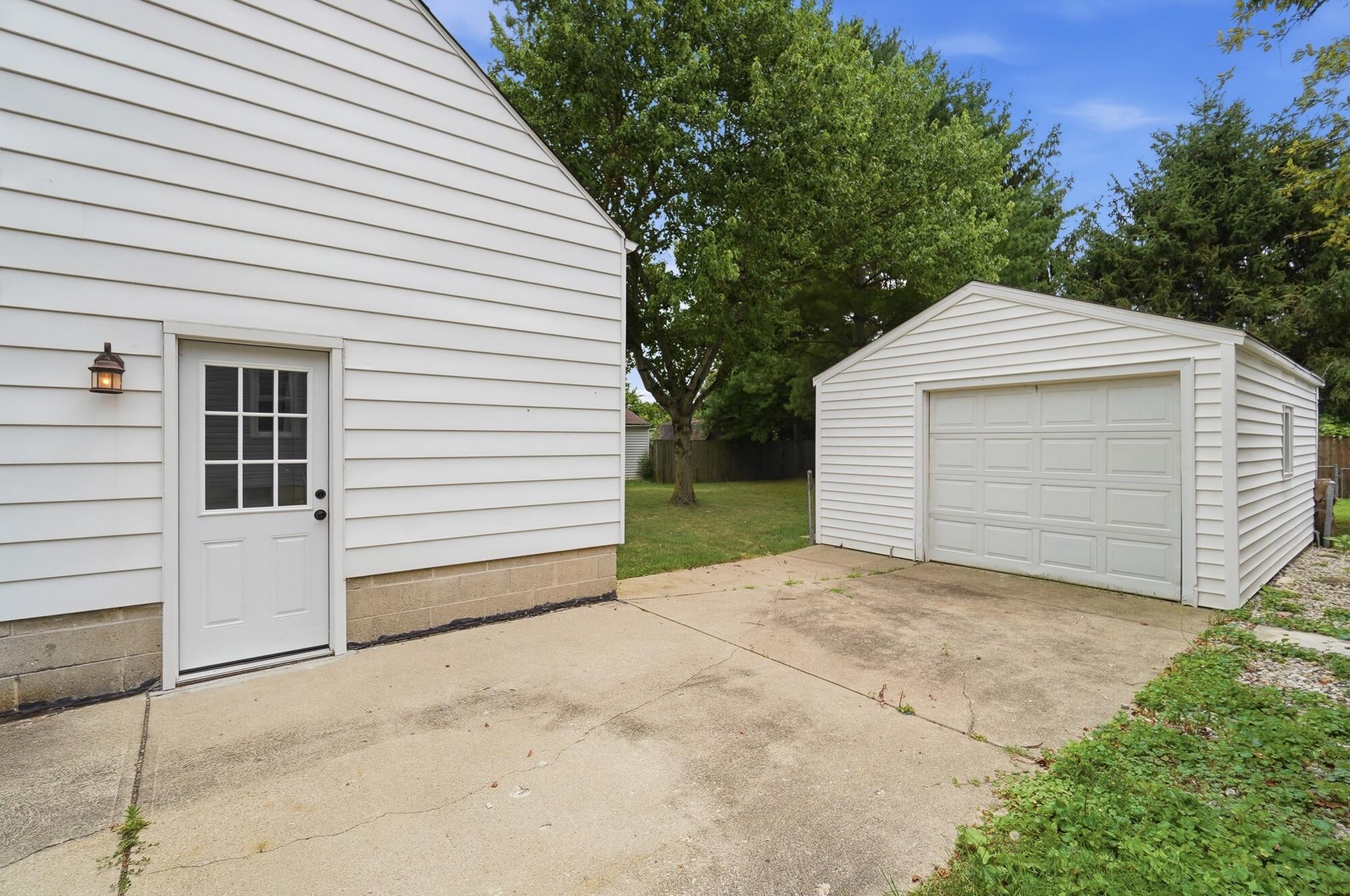 18 Fair, Medway, Ohio 45341