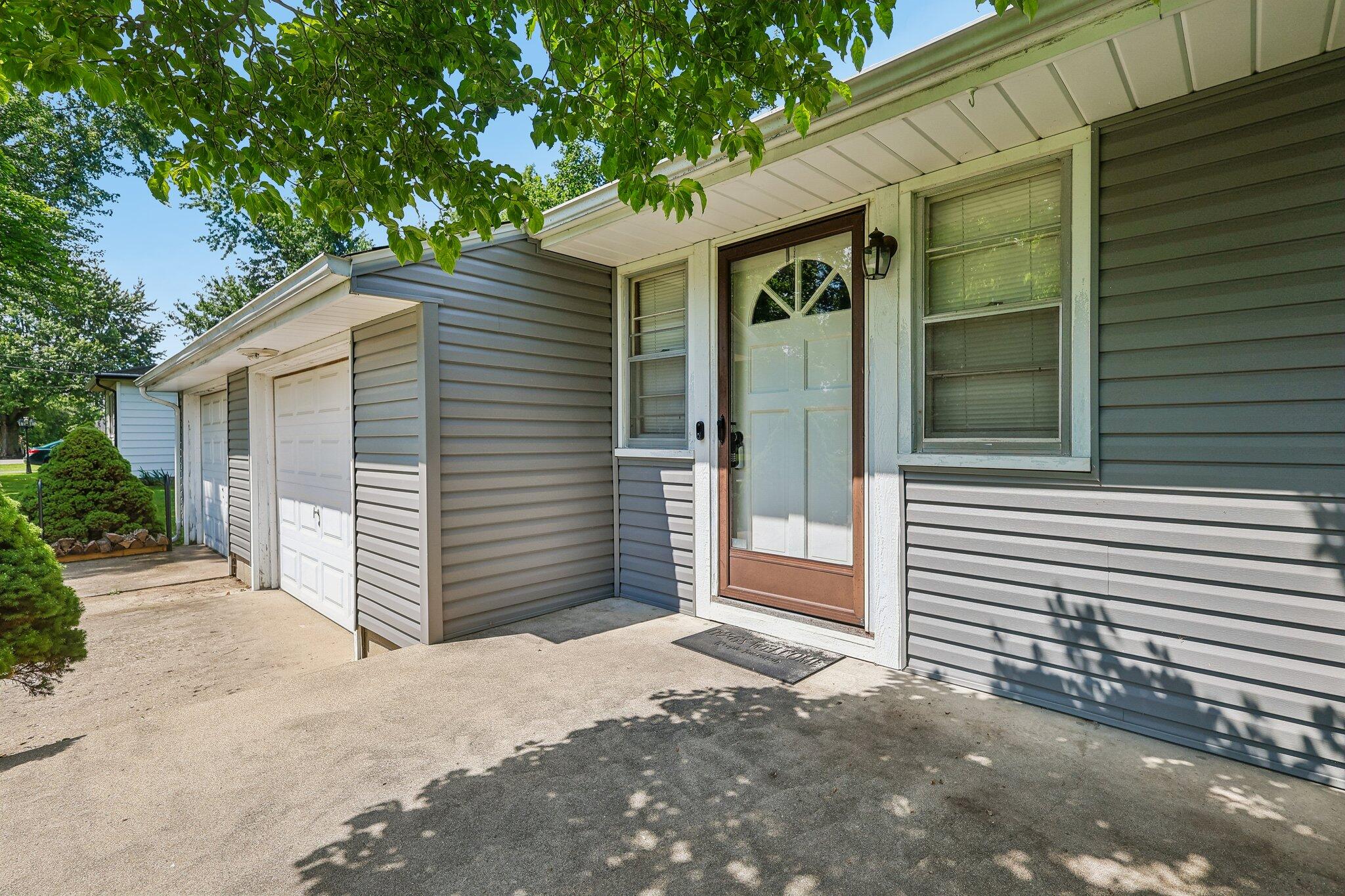 102 Palm, Greenville, Ohio 45331
