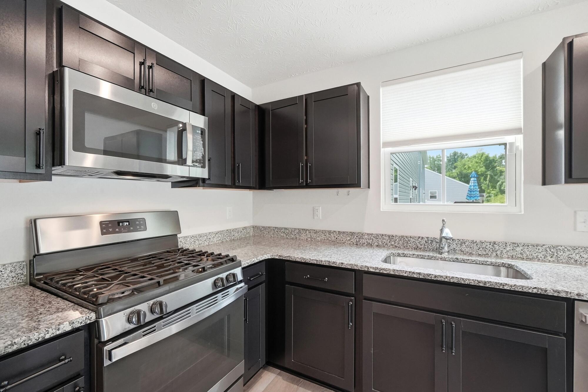 187 Chesapeake, Springfield, Ohio 45505