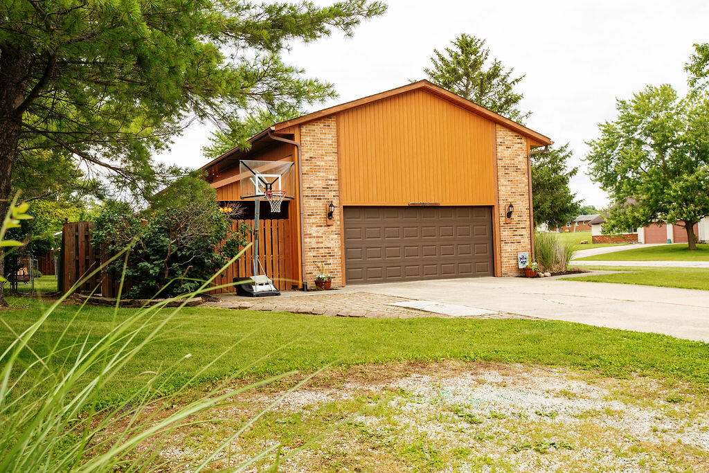3008 Jonathan, Sidney, Ohio 45365
