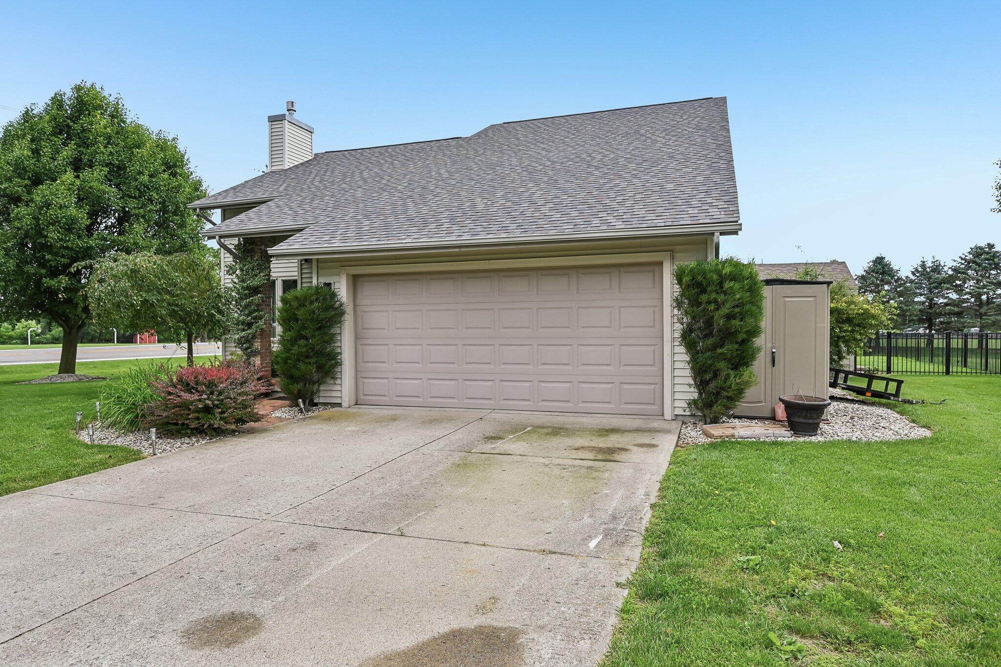 1627 Briarwood, West Liberty, Ohio 43357