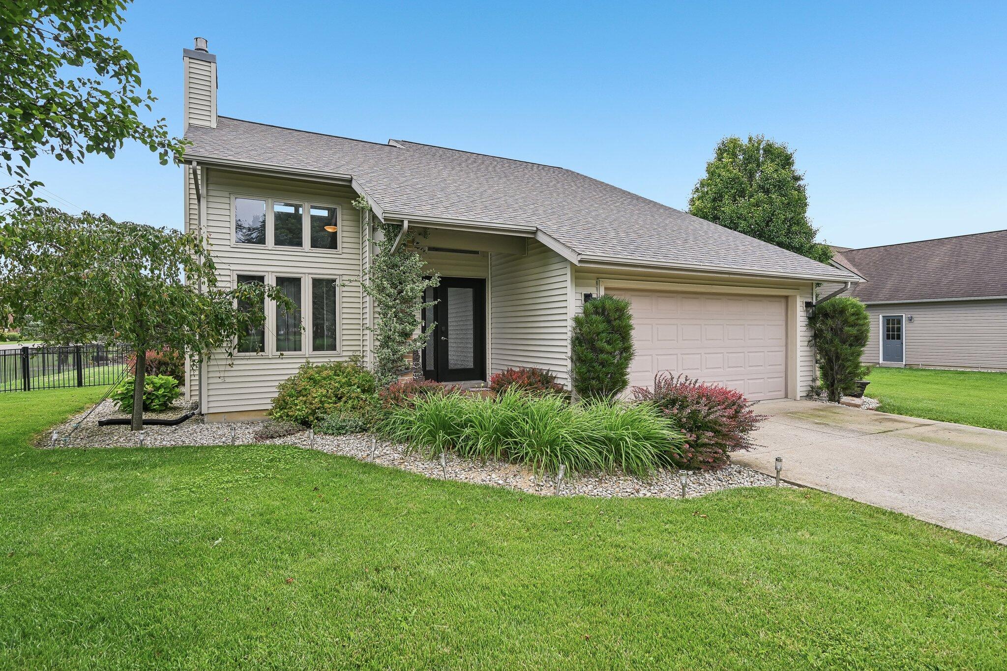 1627 Briarwood, West Liberty, Ohio 43357