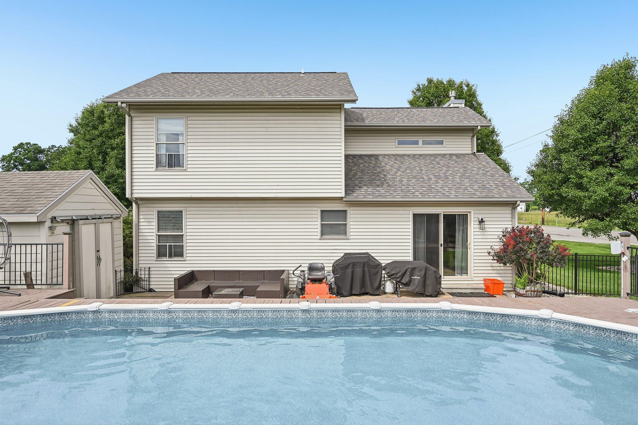 1627 Briarwood, West Liberty, Ohio 43357