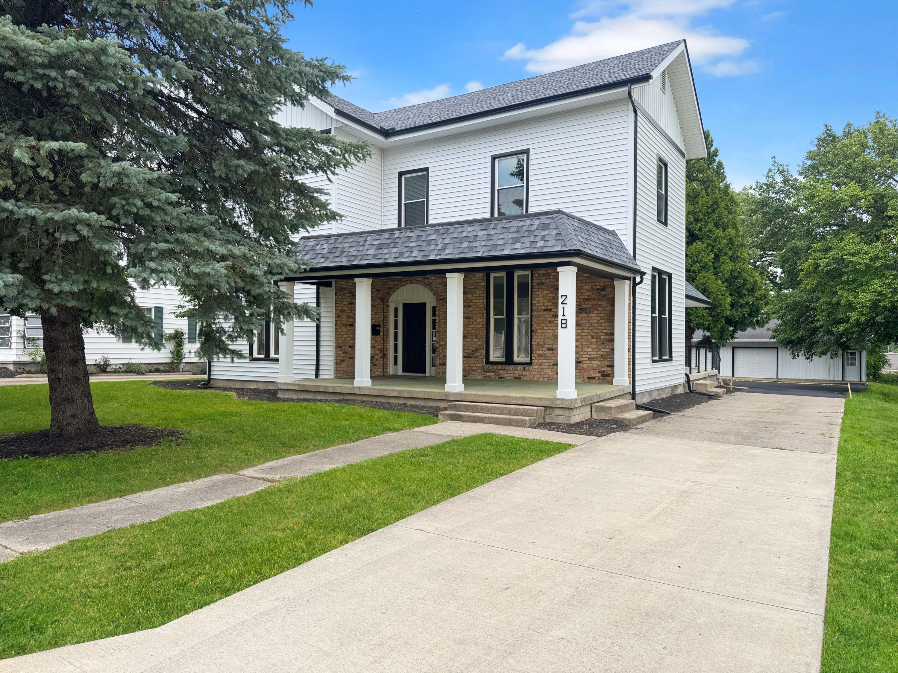 218 Main, Mechanicsburg, Ohio 43044