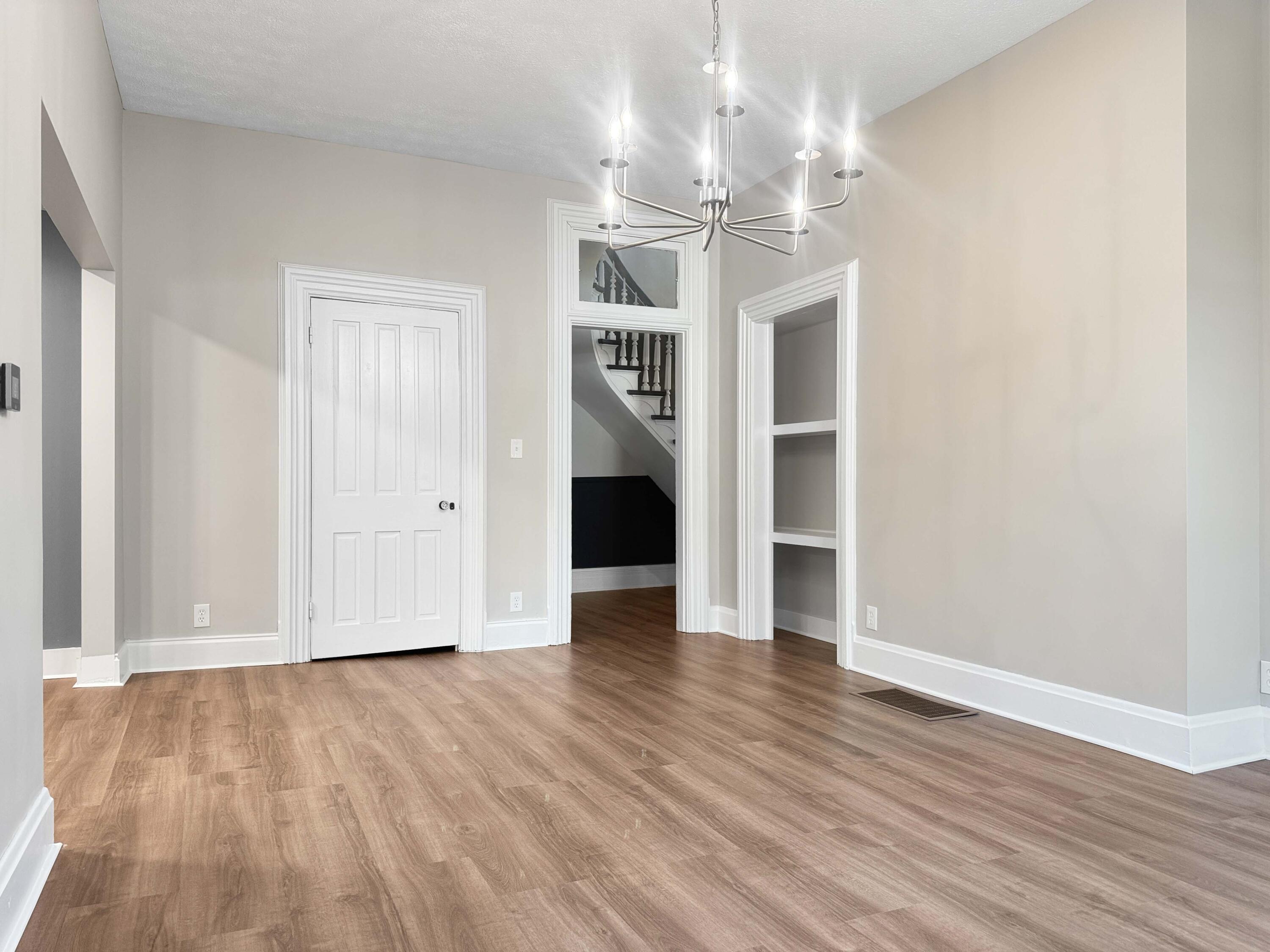 218 Main, Mechanicsburg, Ohio 43044