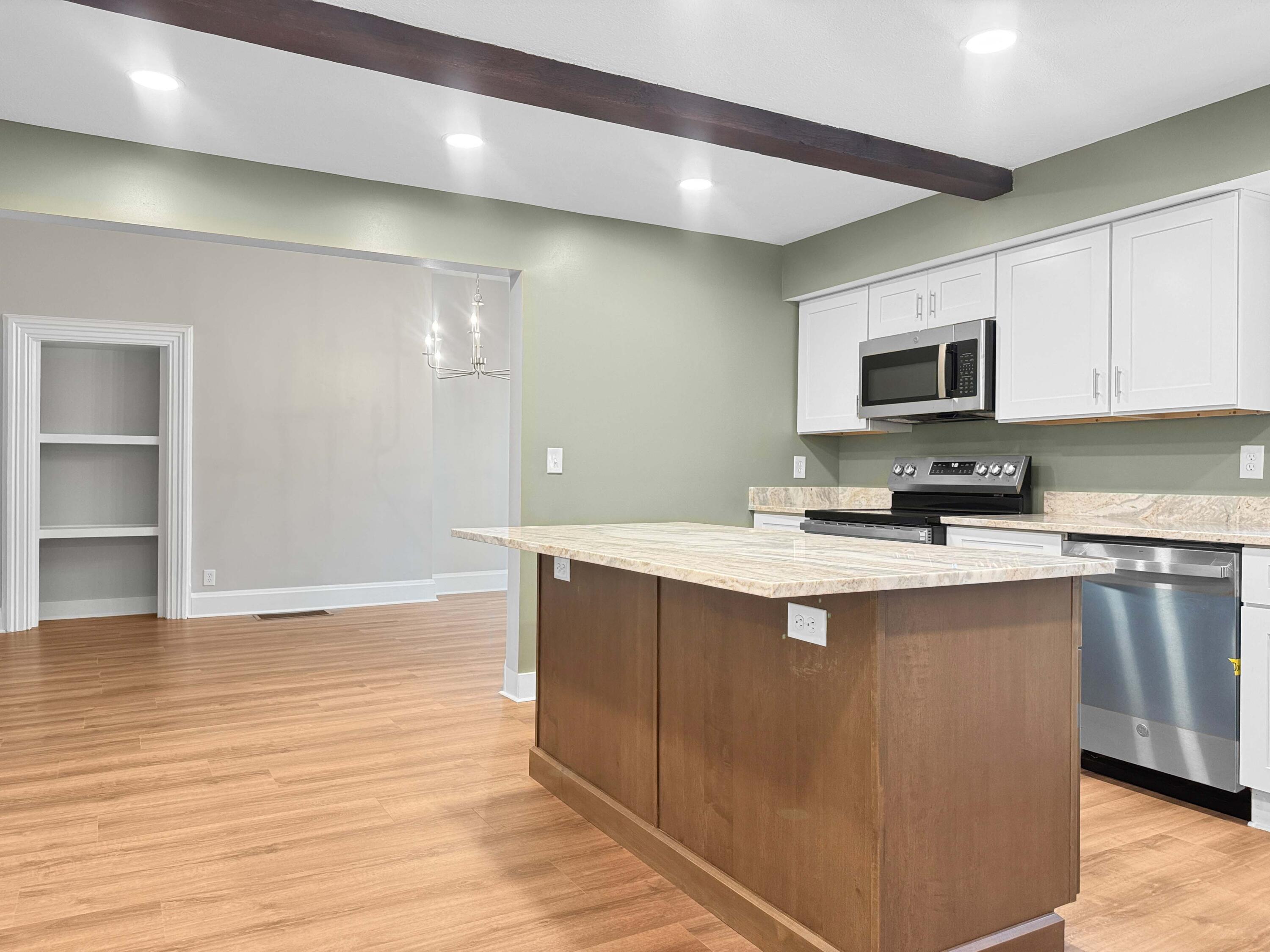 218 Main, Mechanicsburg, Ohio 43044