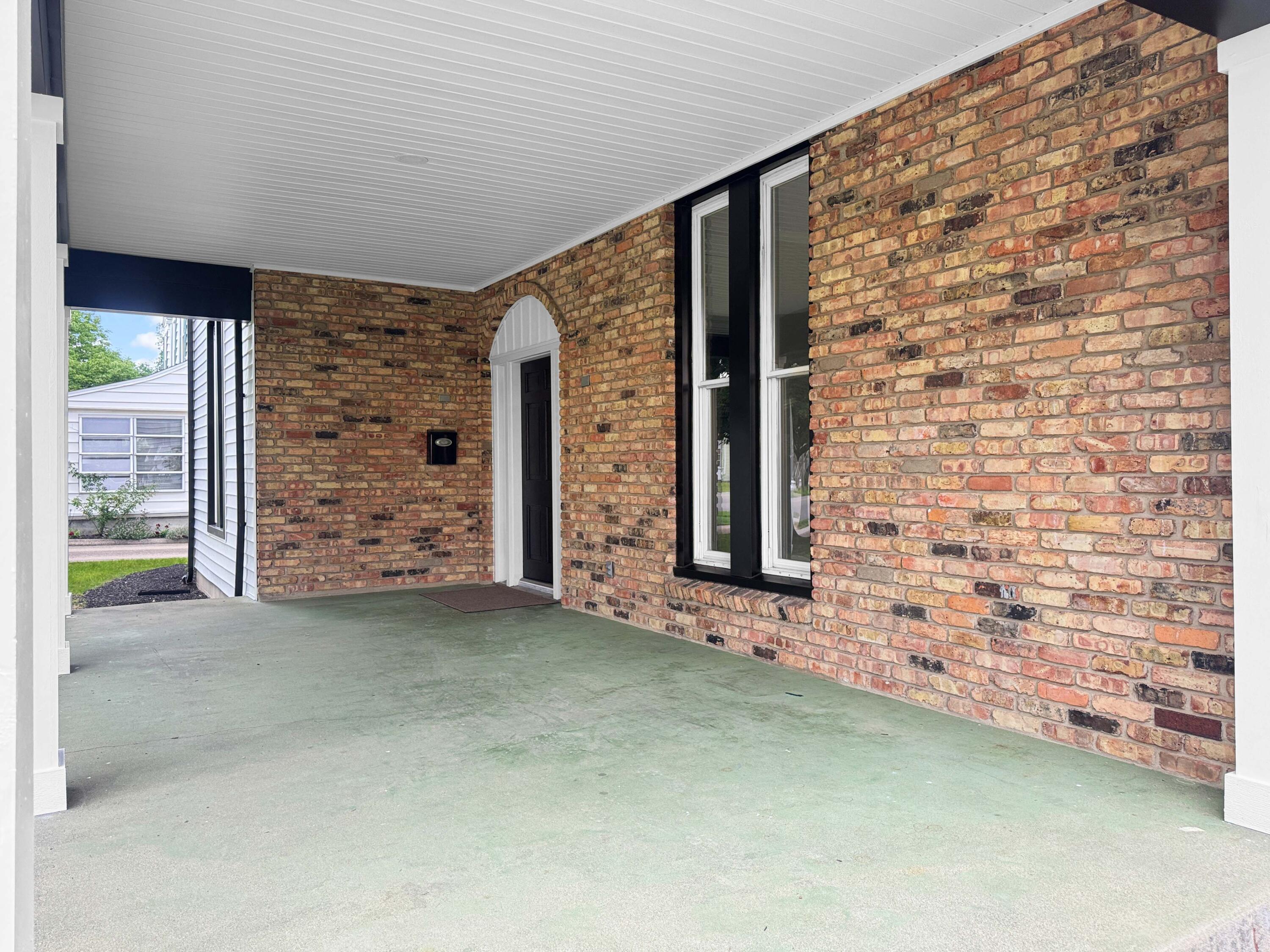 218 Main, Mechanicsburg, Ohio 43044