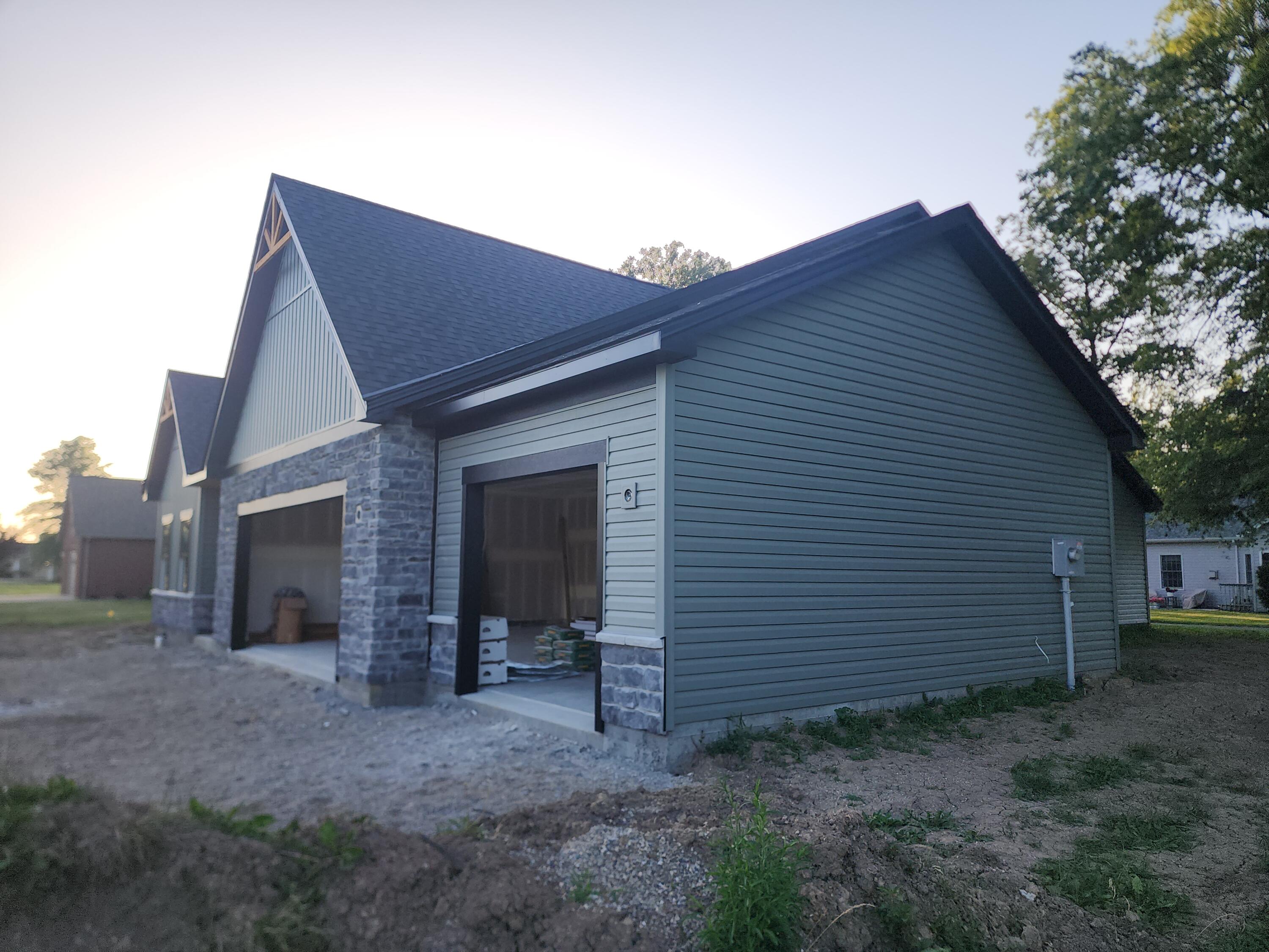 630 Lake, Lakeview, Ohio 43331