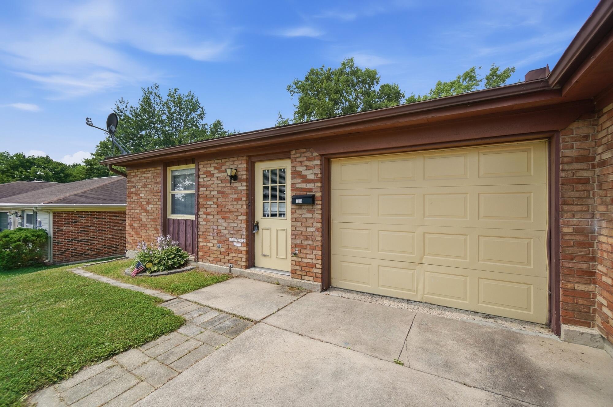 1233-1235 Heritage, Troy, Ohio 45373