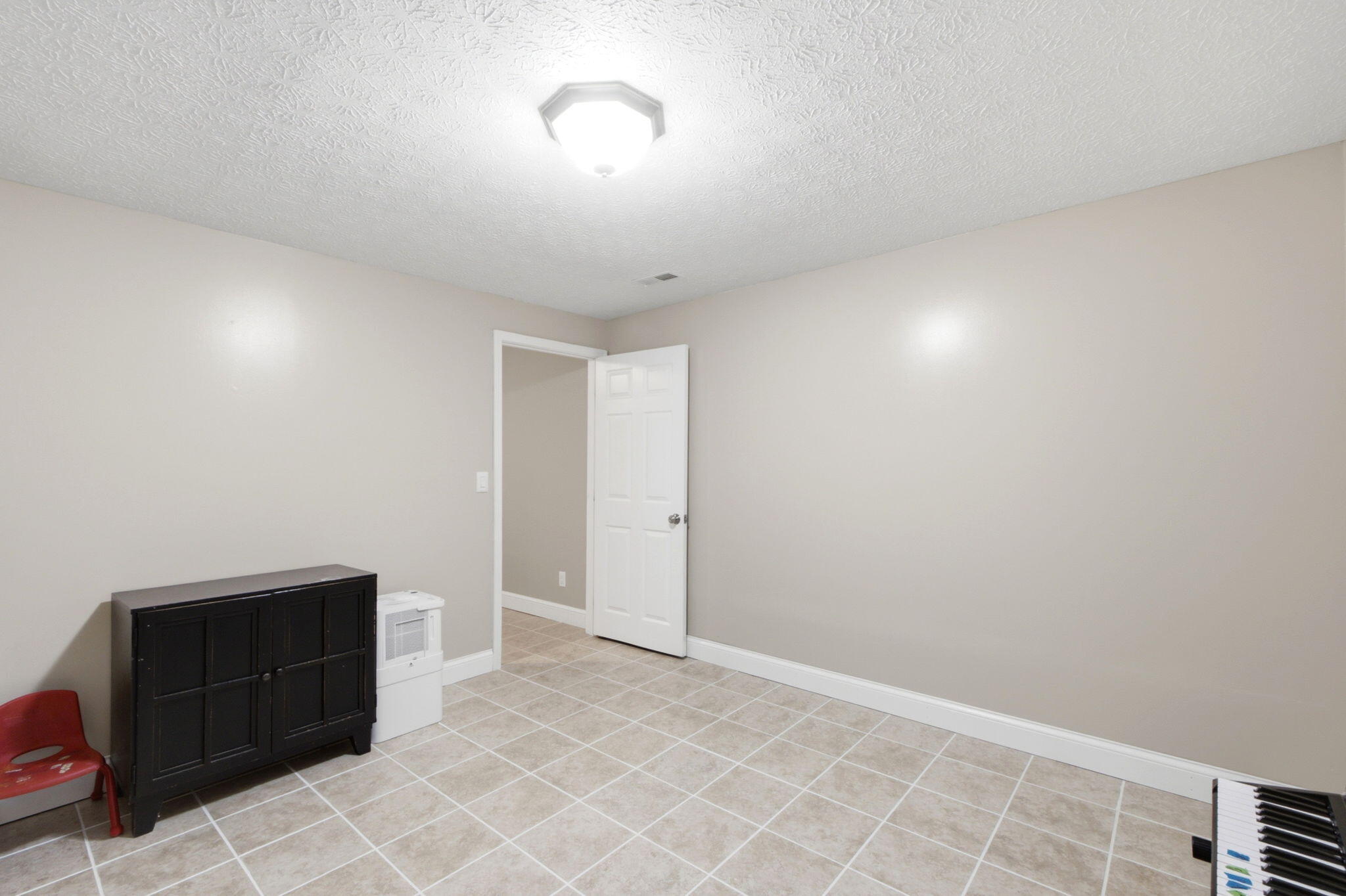 1825 Barnhart, Troy, Ohio 45373