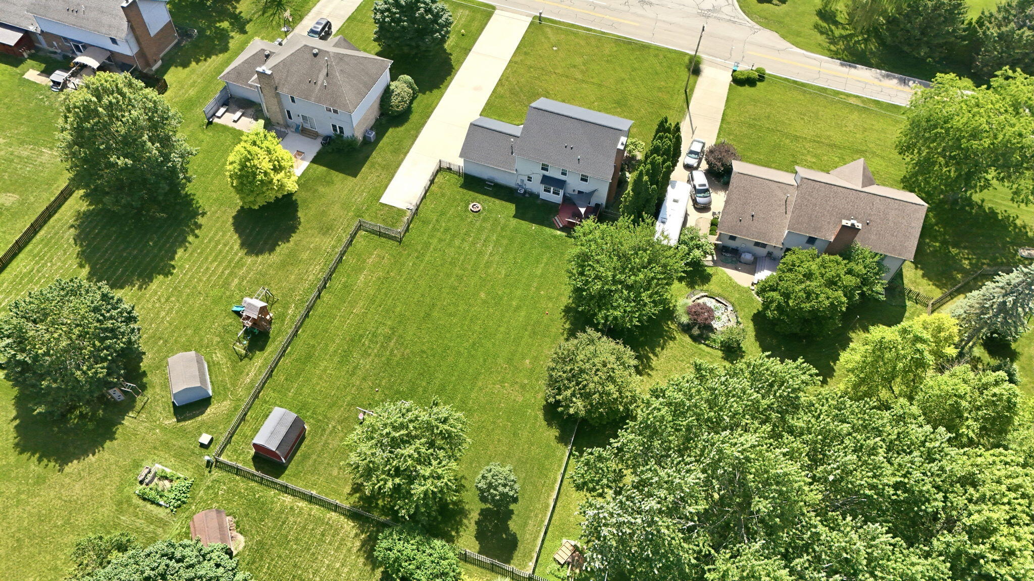 1825 Barnhart, Troy, Ohio 45373