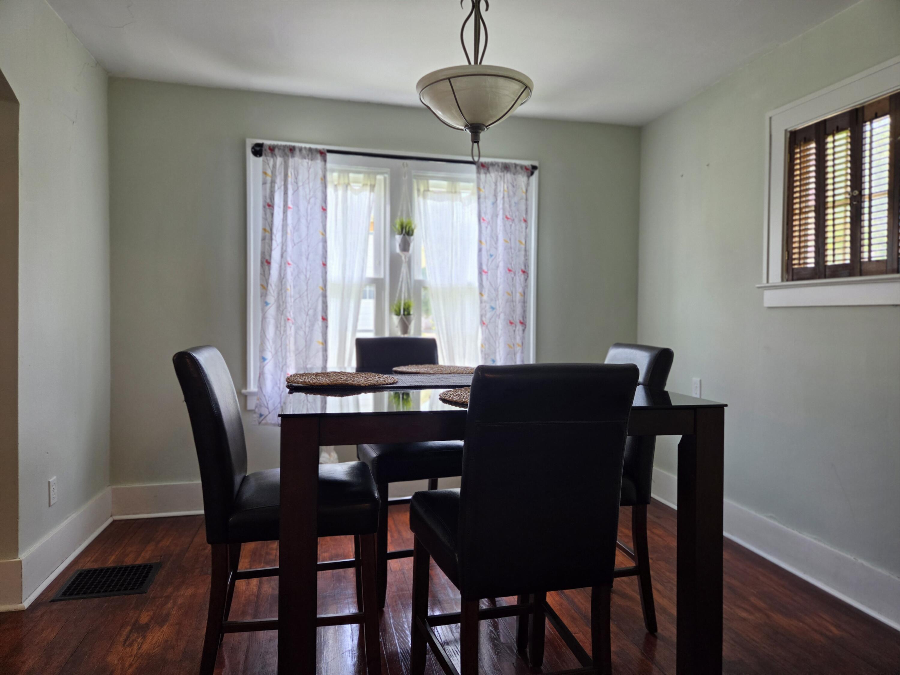 305 1st, Springfield, Ohio 45504