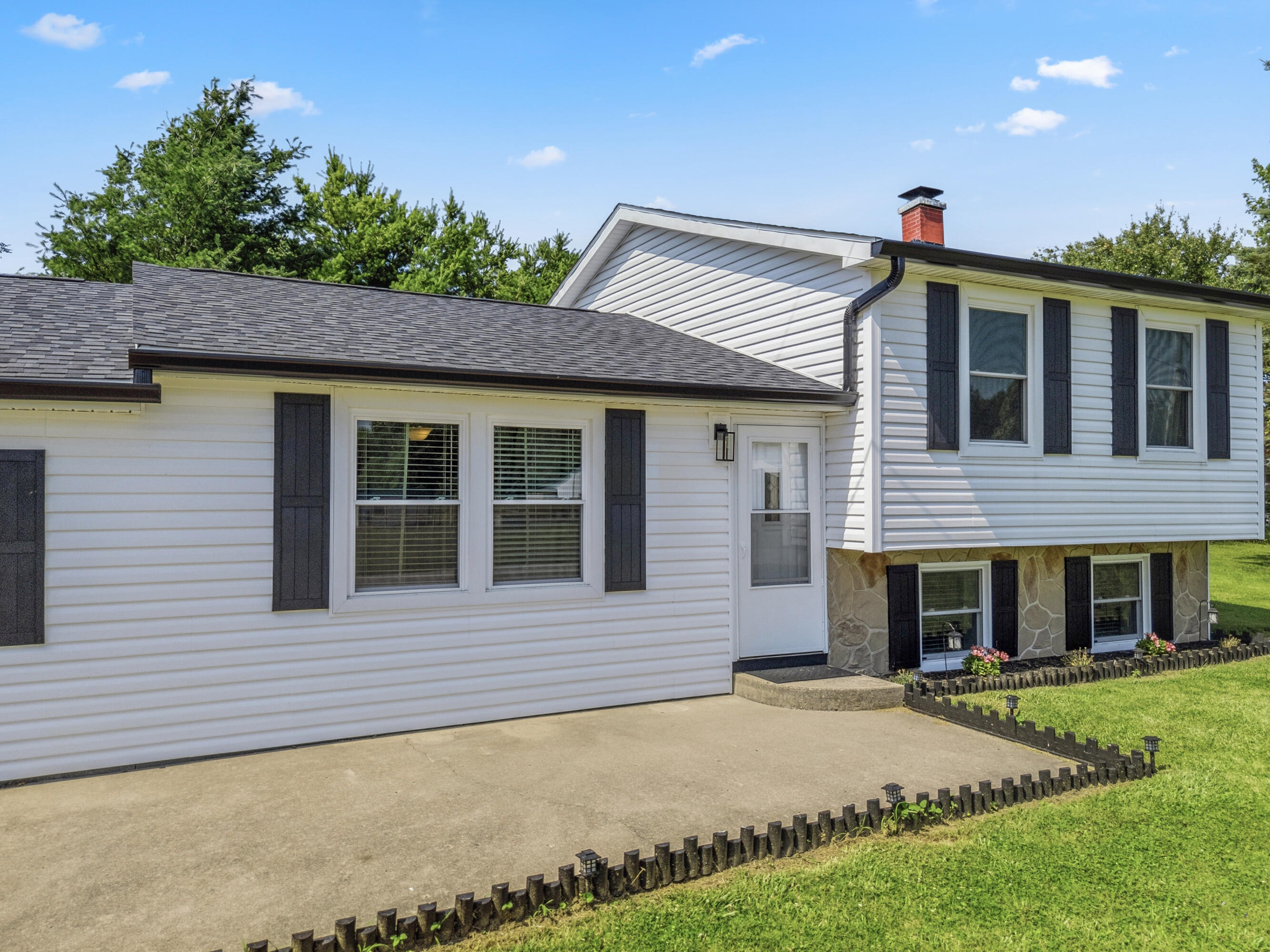 4274 Cherry Grove, Jamestown, Ohio 45335