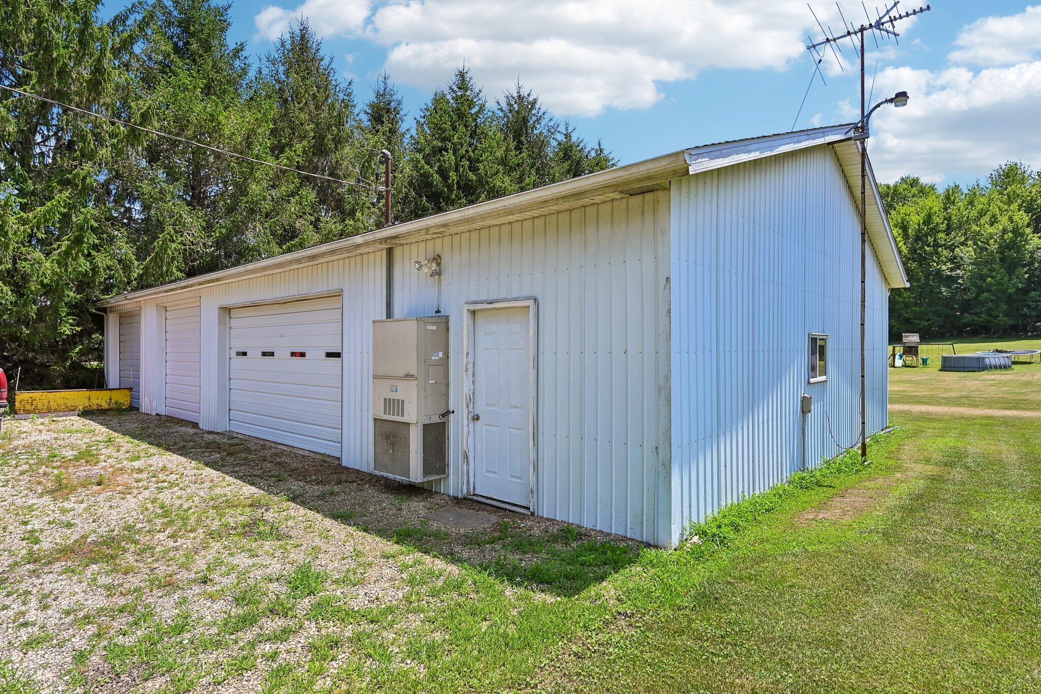 3357 County Road 18, Bellefontaine, Ohio 43311