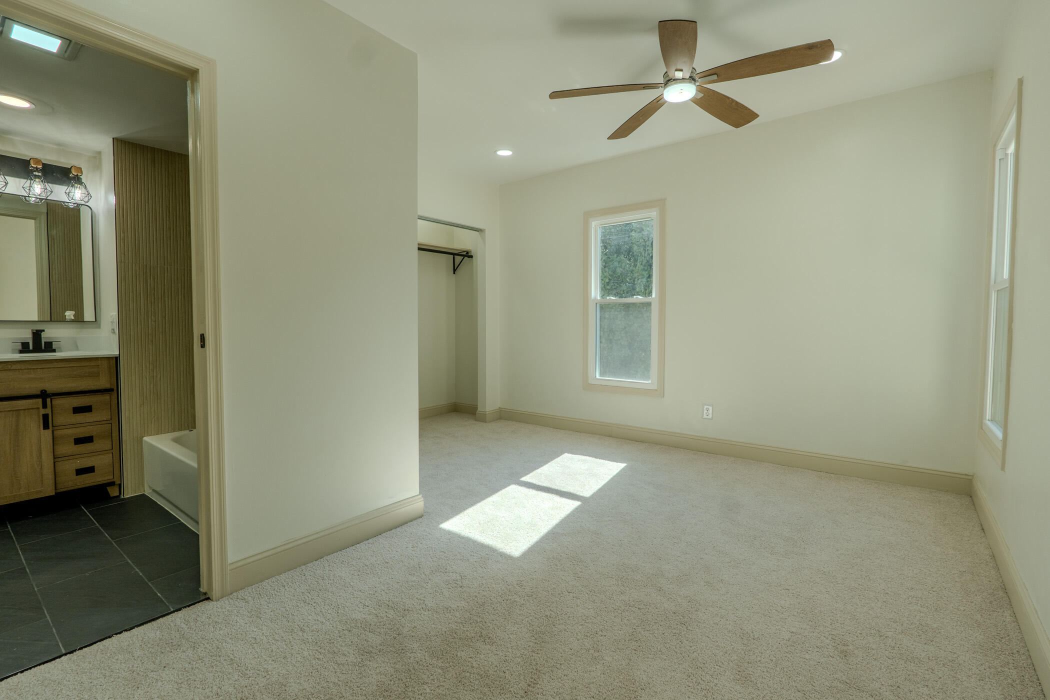 2149 Larch, Springfield, Ohio 45503