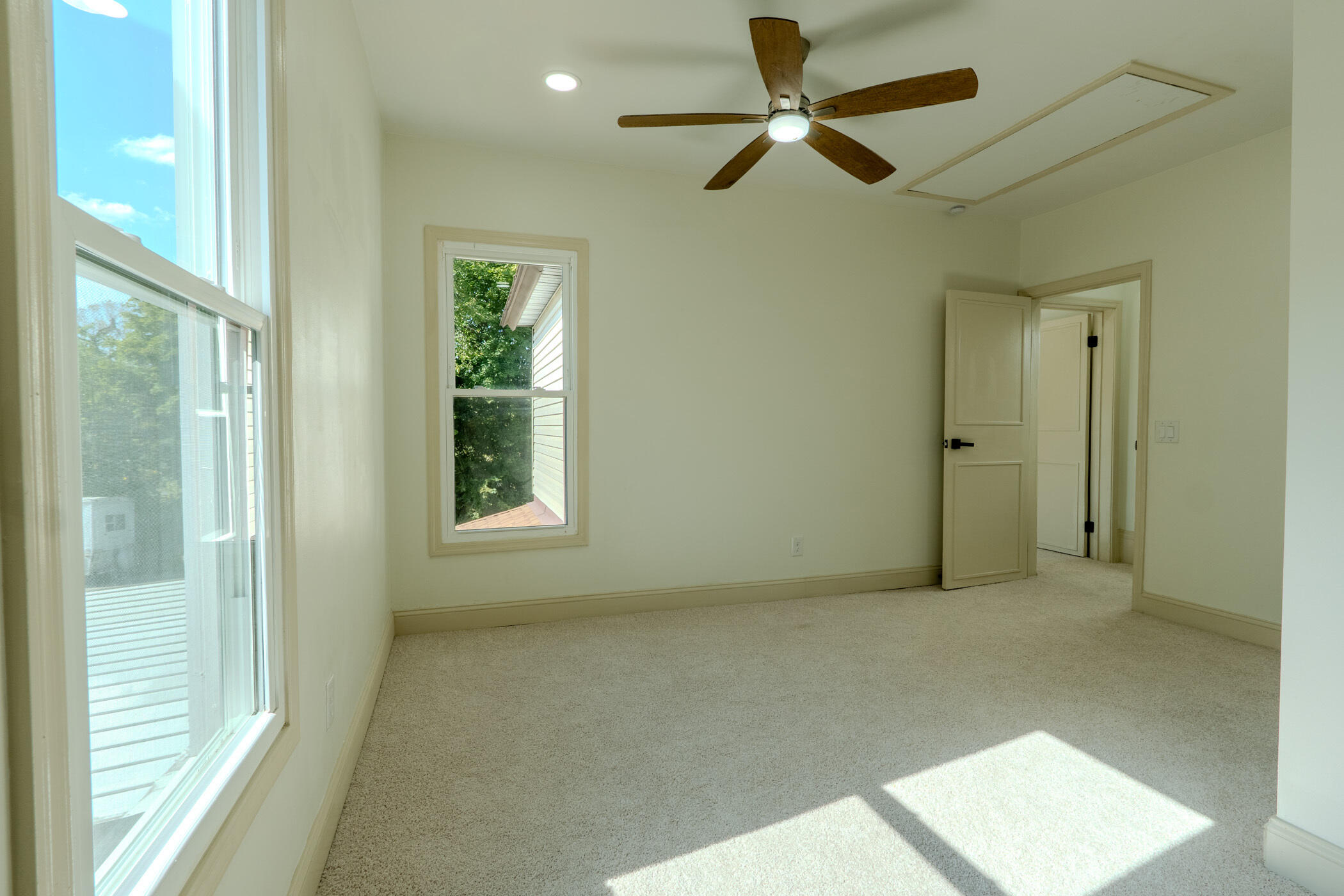 2149 Larch, Springfield, Ohio 45503