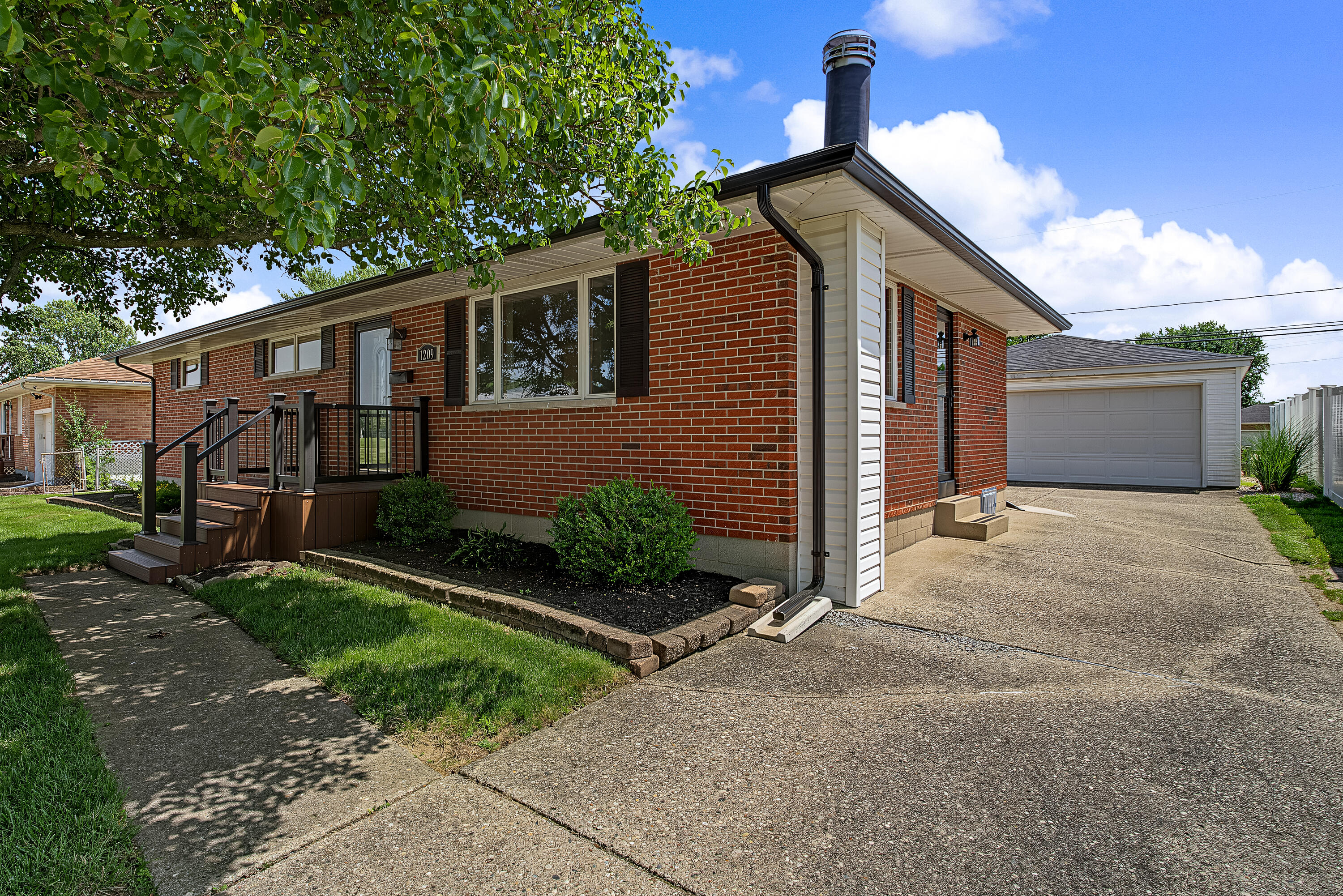 1209 Student, Springfield, Ohio 45503