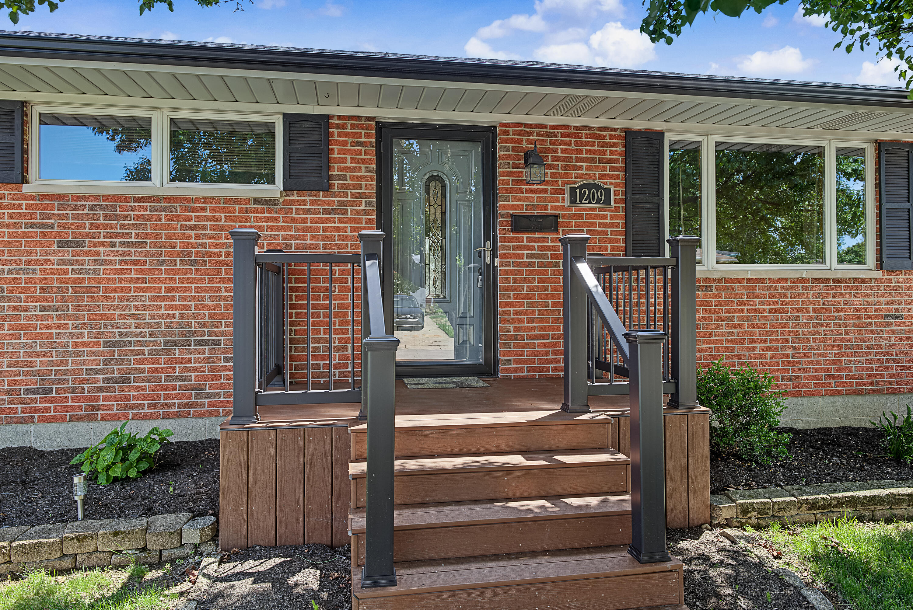 1209 Student, Springfield, Ohio 45503