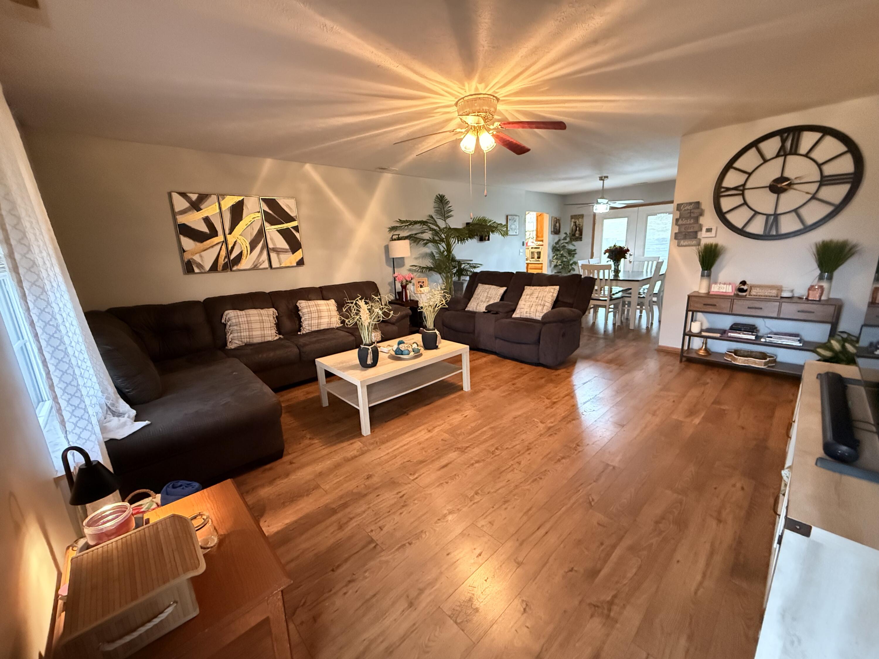 1517 hawke, Bellefontaine, Ohio 43311