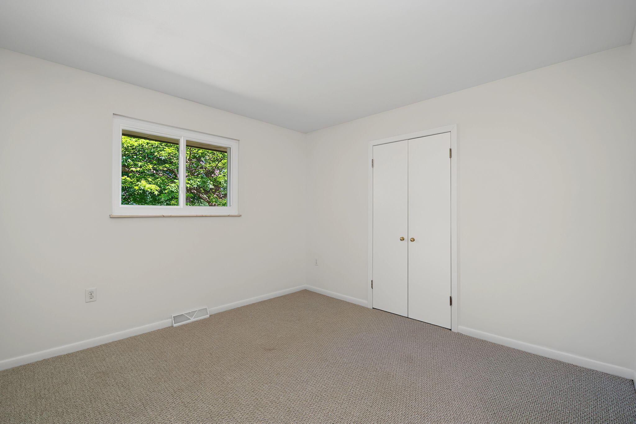 2774 Dayton Lakeview, New Carlisle, Ohio 45344