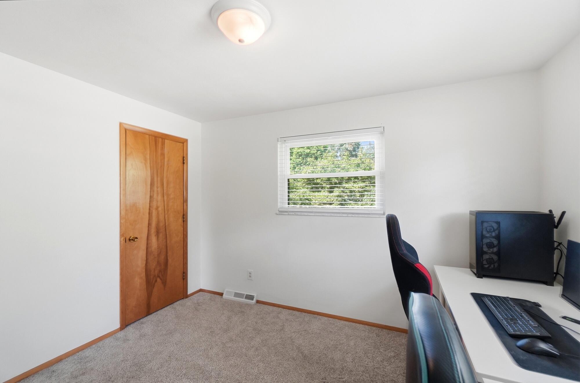 Devon, Springfield, Ohio 45503