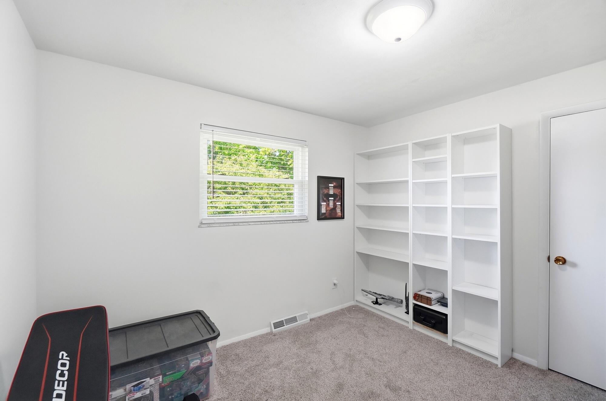 Devon, Springfield, Ohio 45503