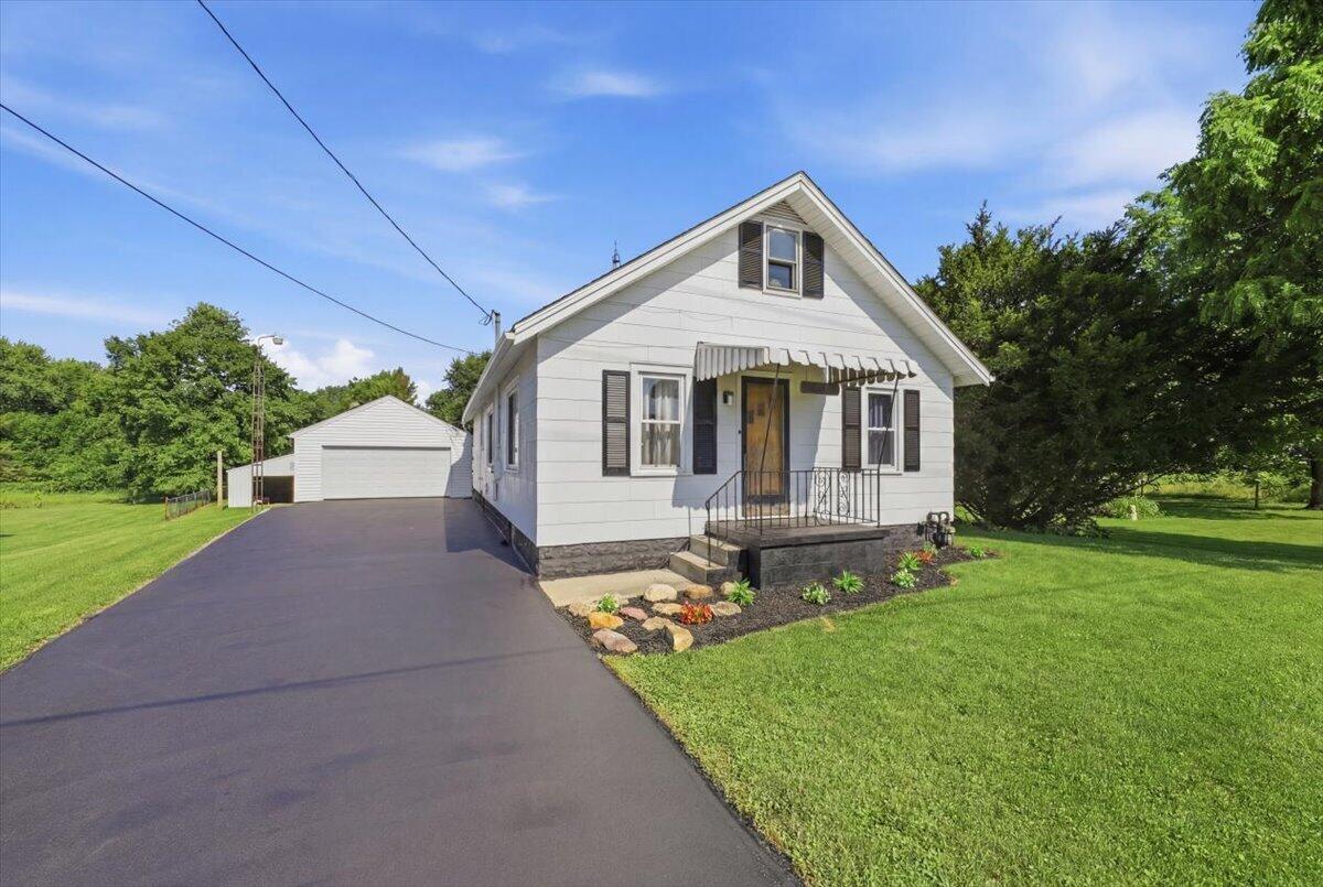 2955 Mechanicsburg, Springfield, Ohio 45503
