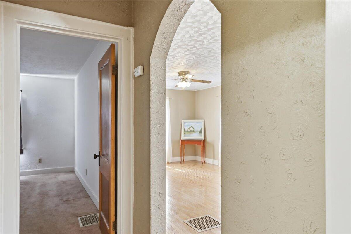 2955 Mechanicsburg, Springfield, Ohio 45503