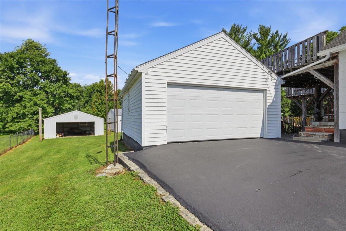 2955 Mechanicsburg, Springfield, Ohio 45503