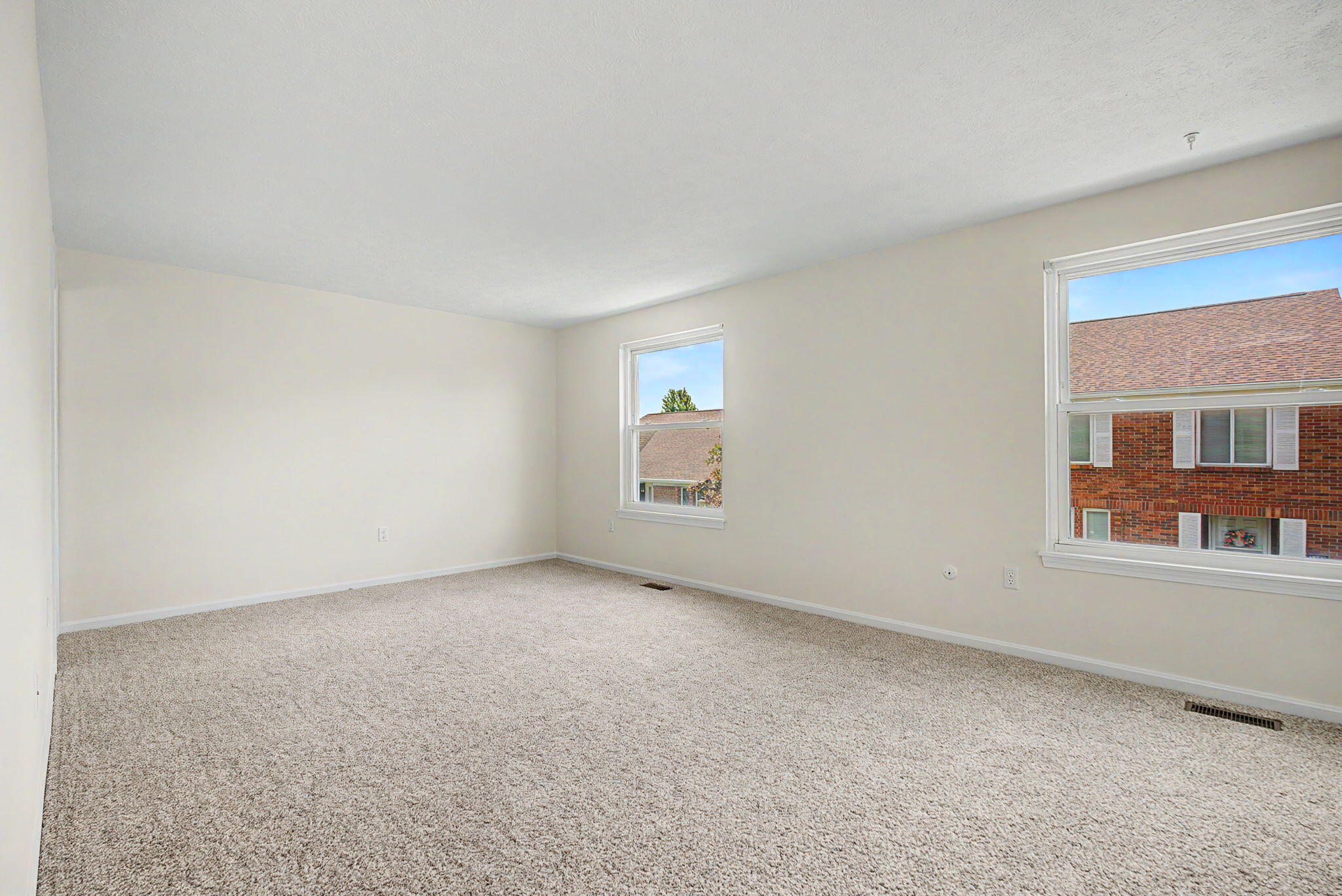 Roanoke, Fairborn, Ohio 45324