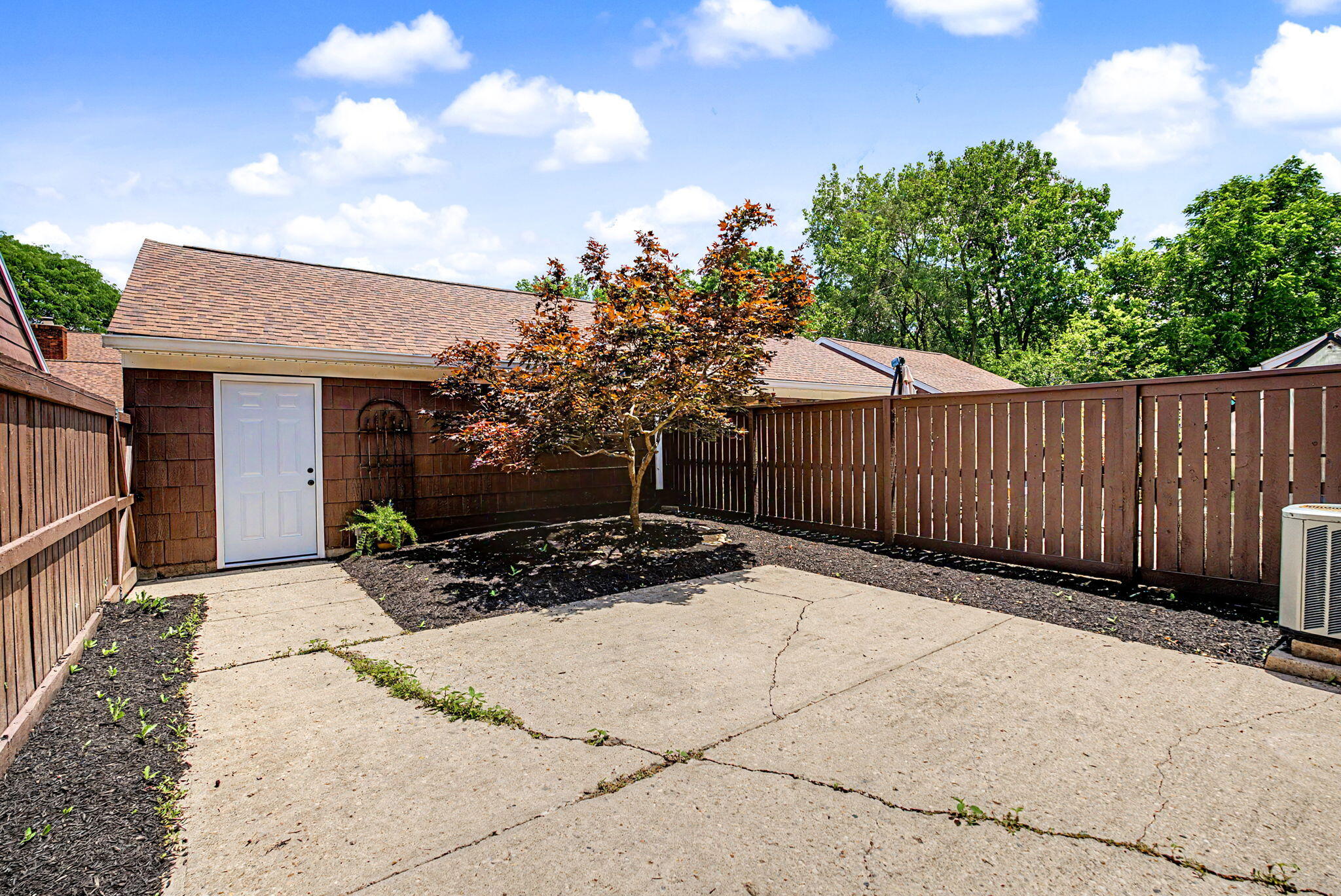 Roanoke, Fairborn, Ohio 45324