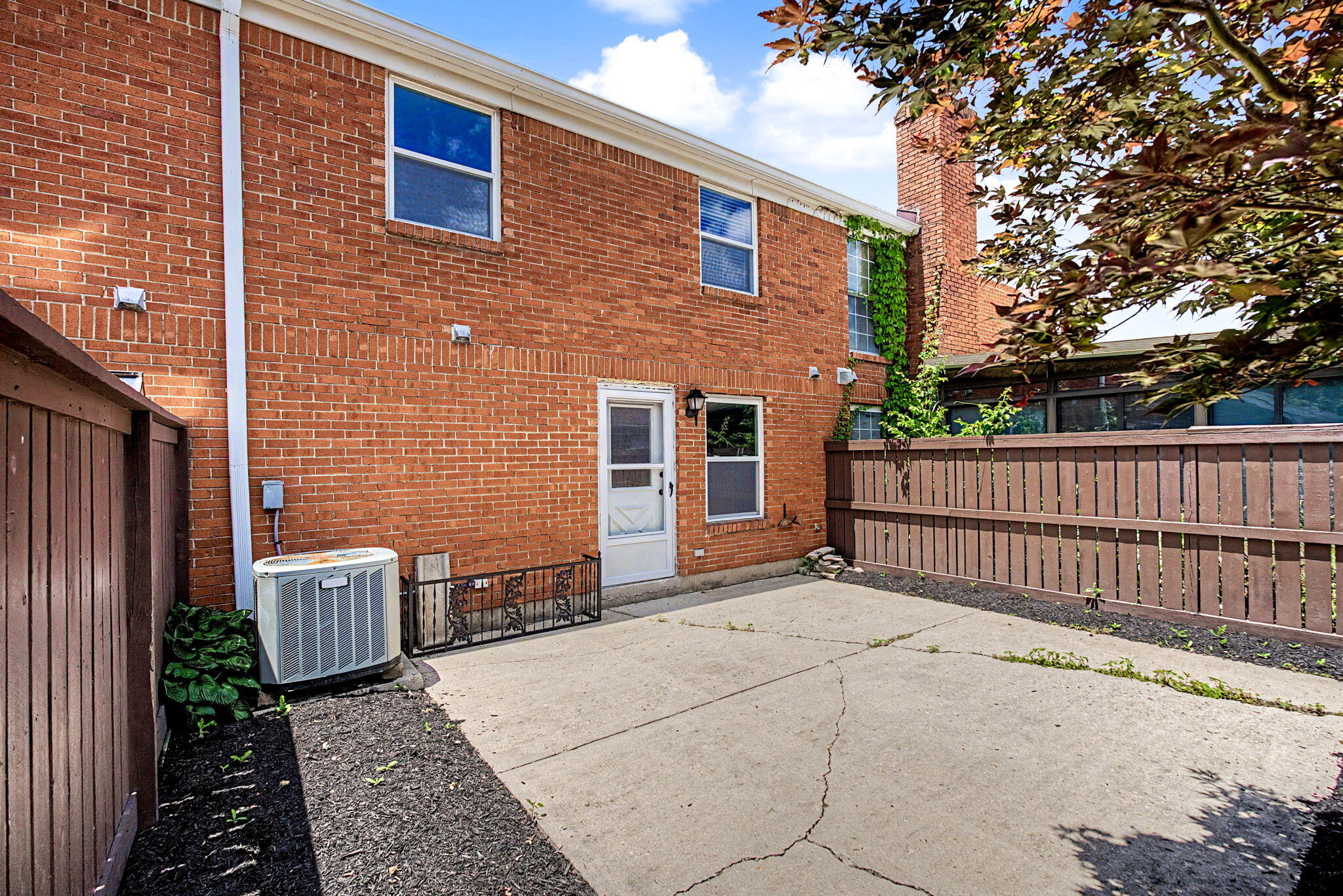 Roanoke, Fairborn, Ohio 45324
