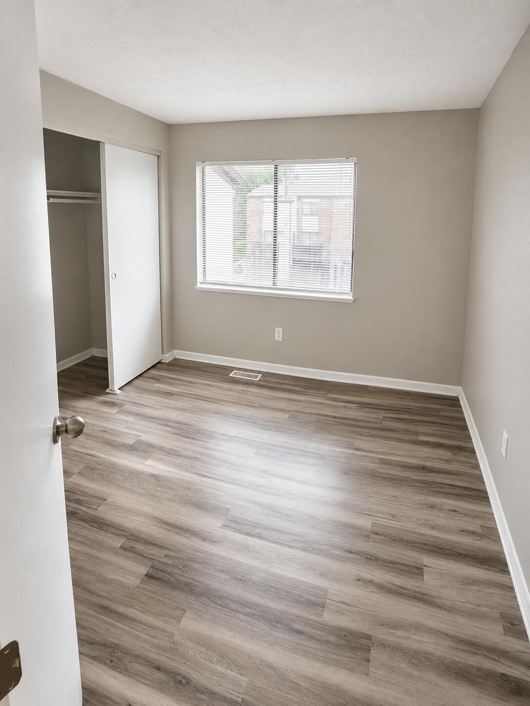 Villa, Springfield, Ohio 45503