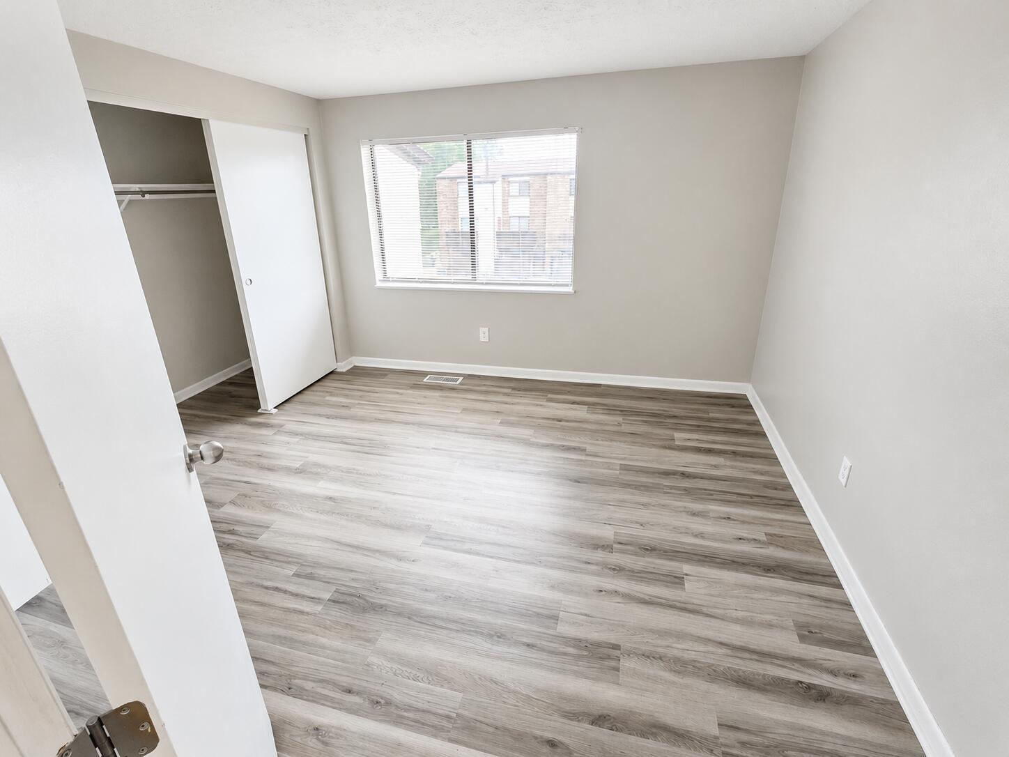 Villa, Springfield, Ohio 45503
