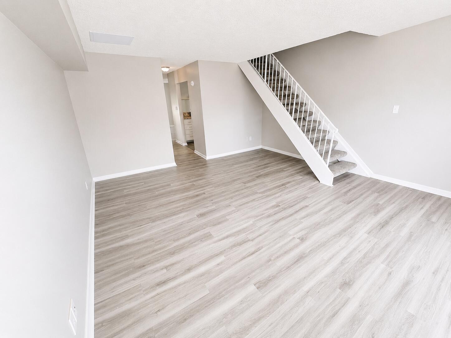 Villa, Springfield, Ohio 45503