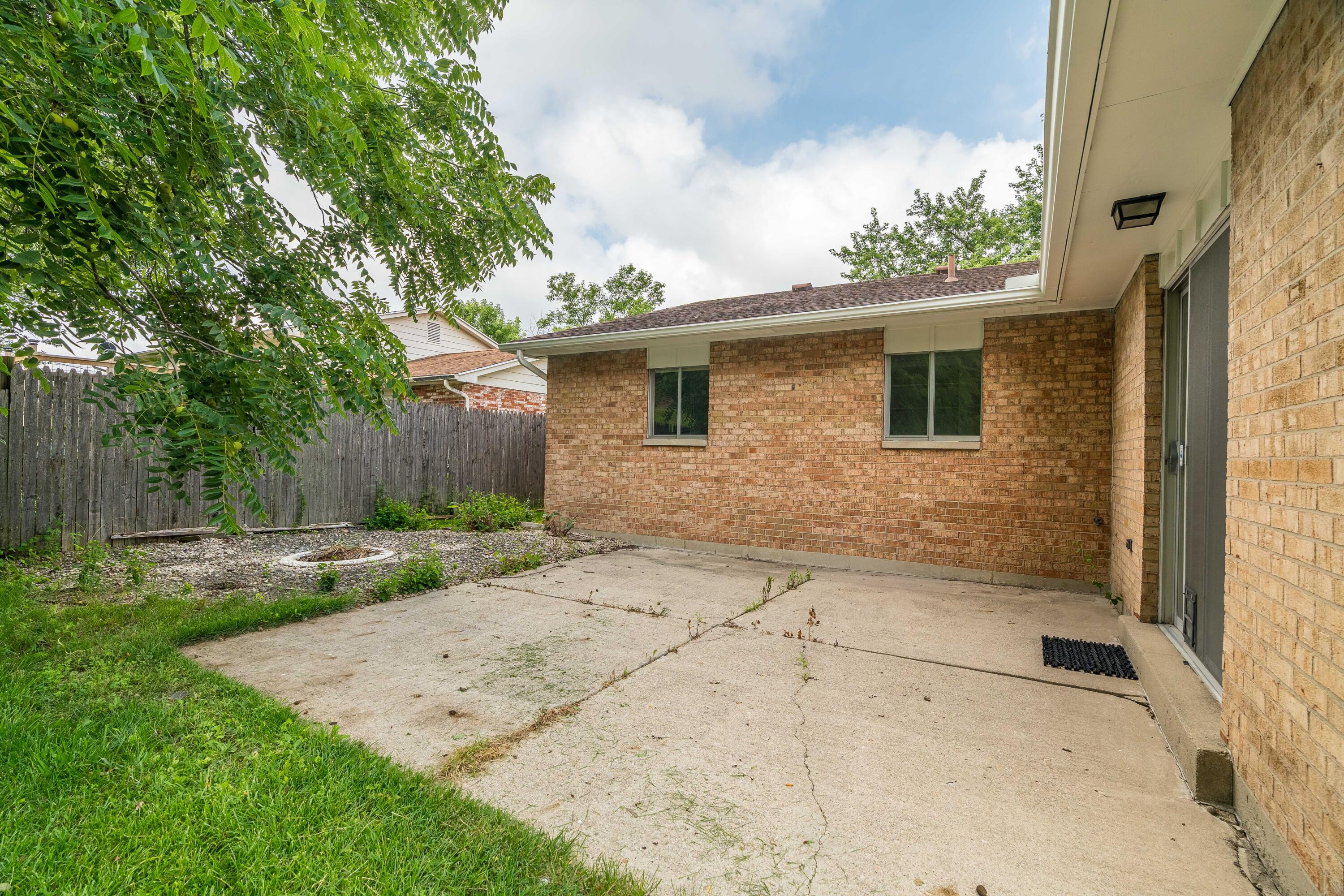 861 Kenbrook, Vandalia, Ohio 45377