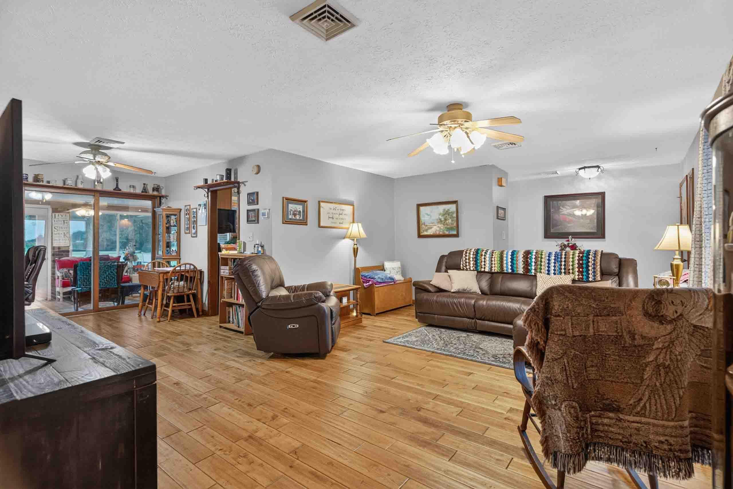 18477 Linker, Jackson Center, Ohio 45334