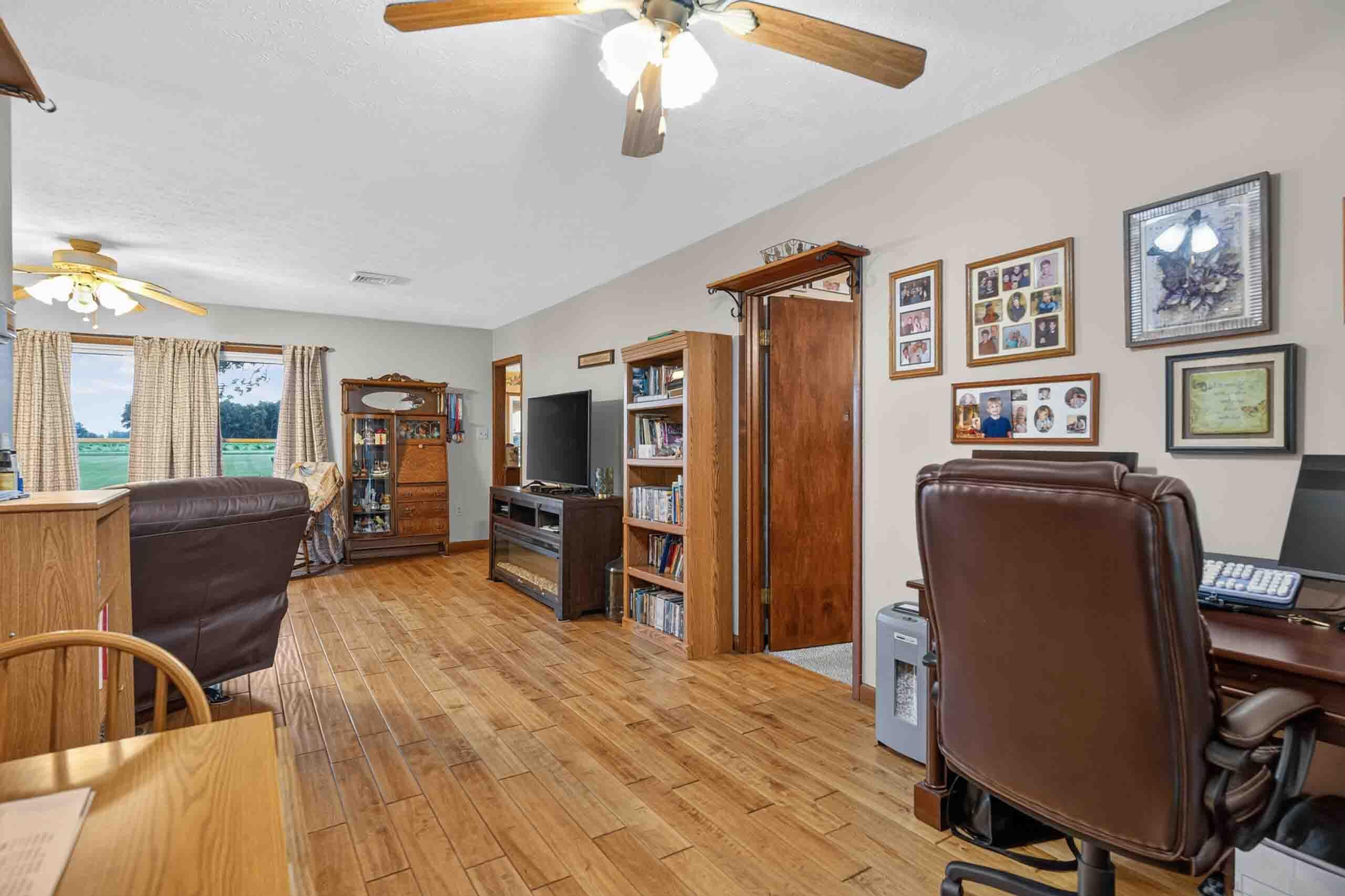 18477 Linker, Jackson Center, Ohio 45334