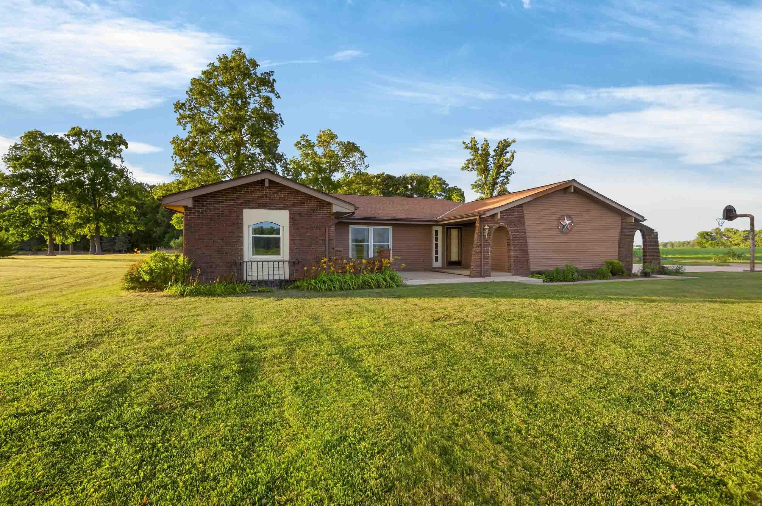 18477 Linker, Jackson Center, Ohio 45334