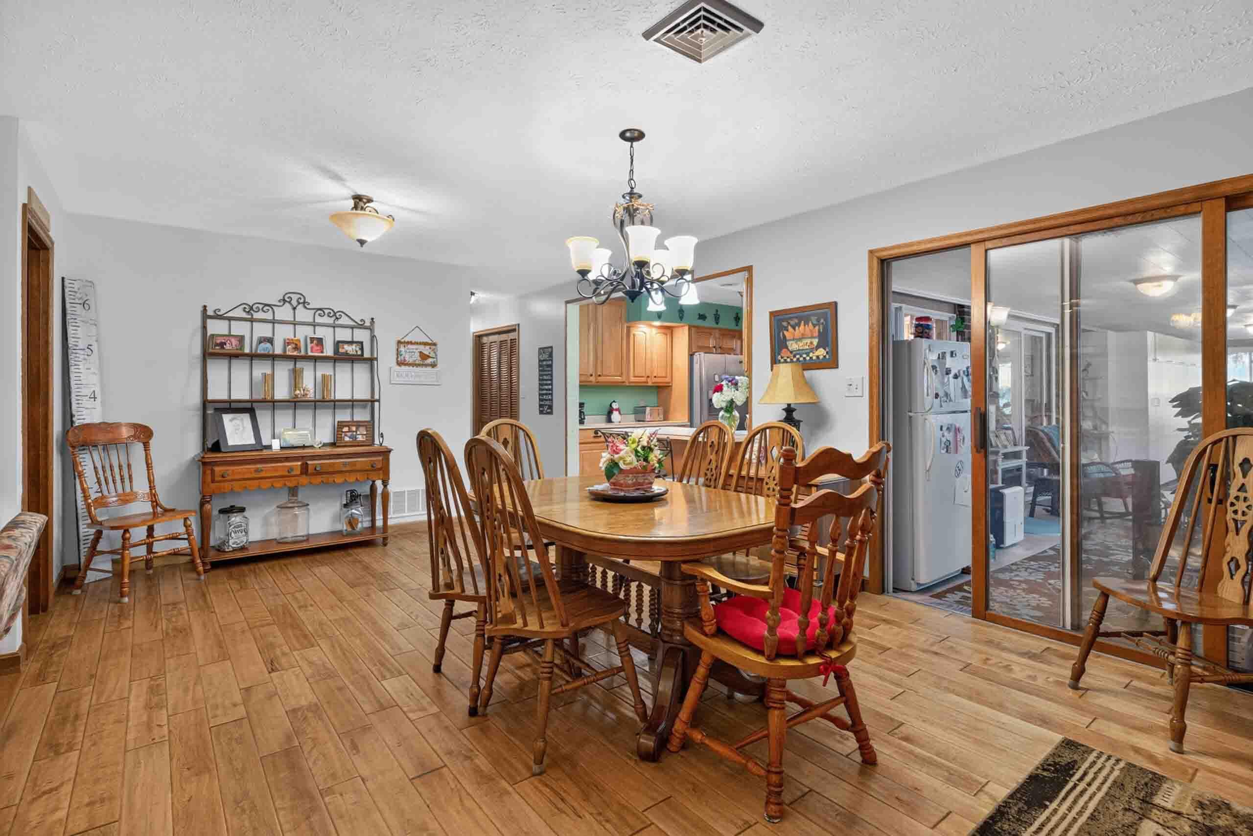 18477 Linker, Jackson Center, Ohio 45334