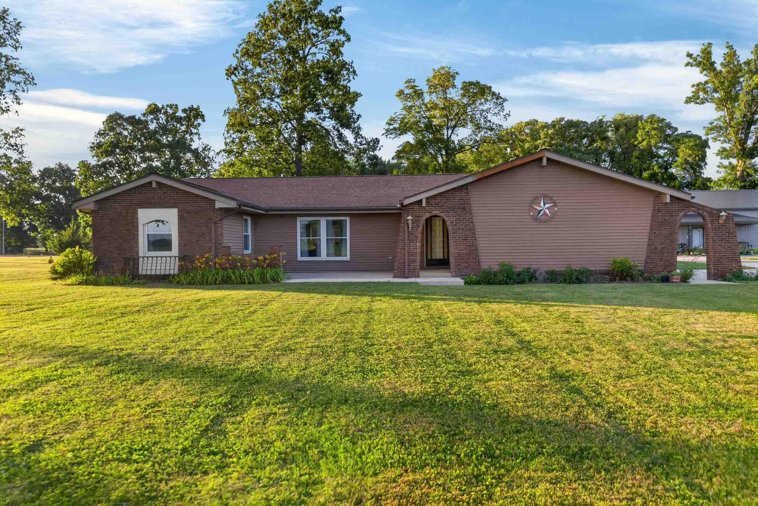 18477 Linker, Jackson Center, Ohio 45334
