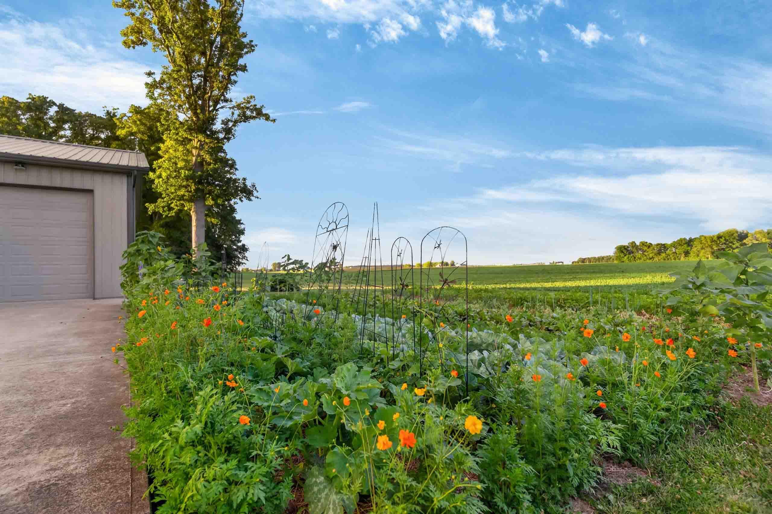 18477 Linker, Jackson Center, Ohio 45334